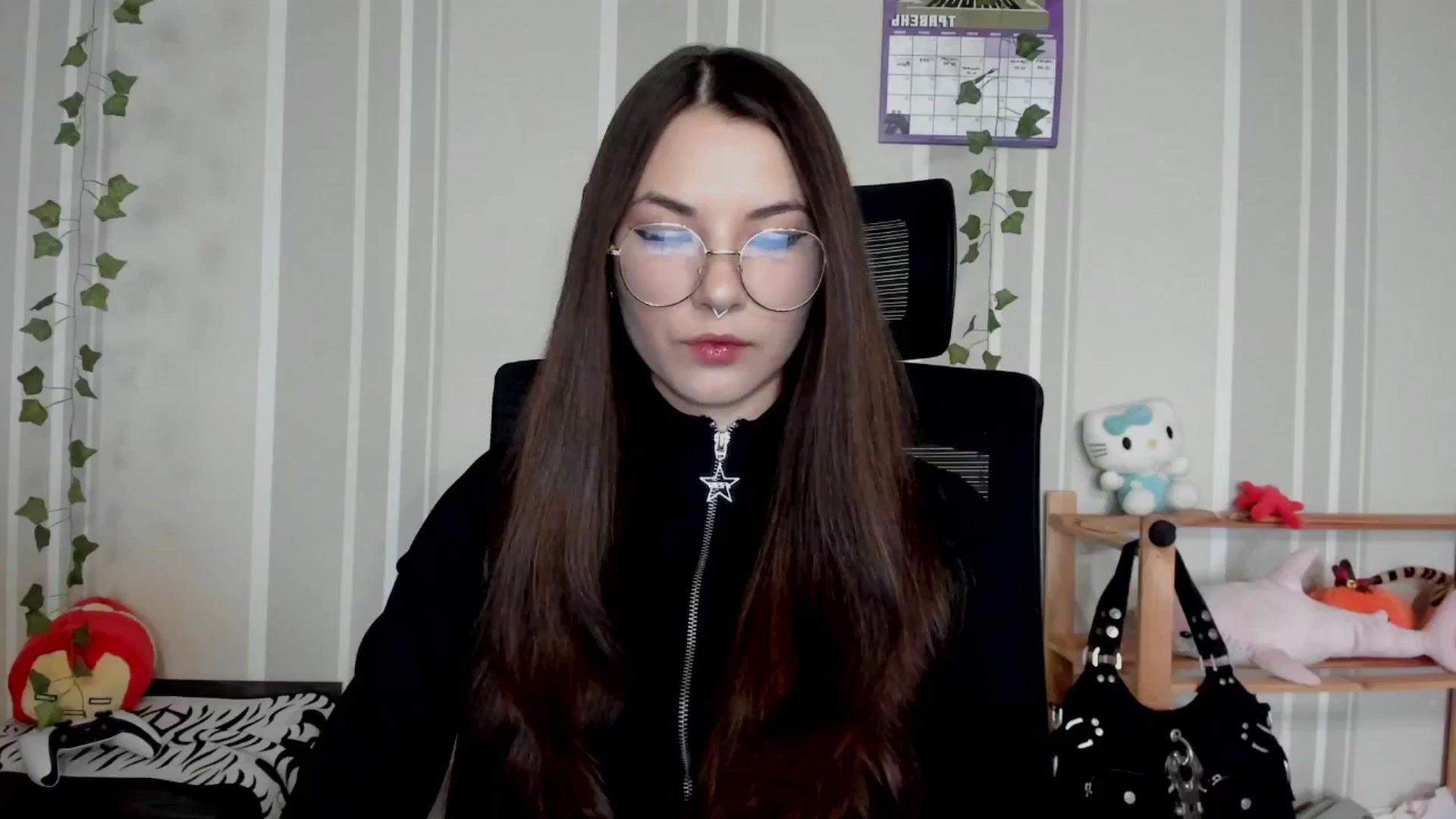 Gallery image thumbnail from AmnesiaGirl1's myfreecams stream on, 05/15/2025, 14:53 image 2 of 20
