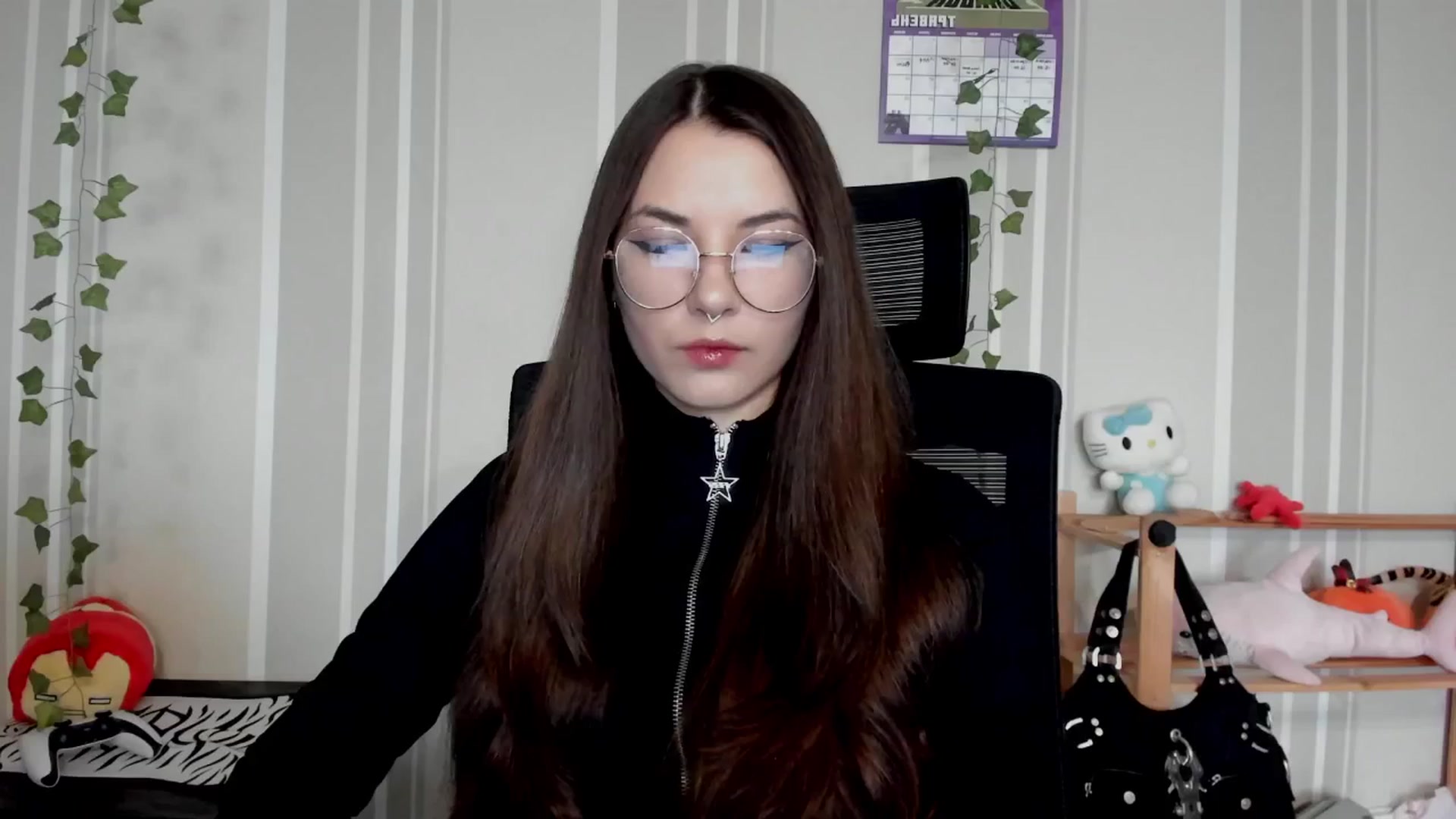 Gallery image thumbnail from AmnesiaGirl1's myfreecams stream on, 05/15/2025, 14:53 image 6 of 20