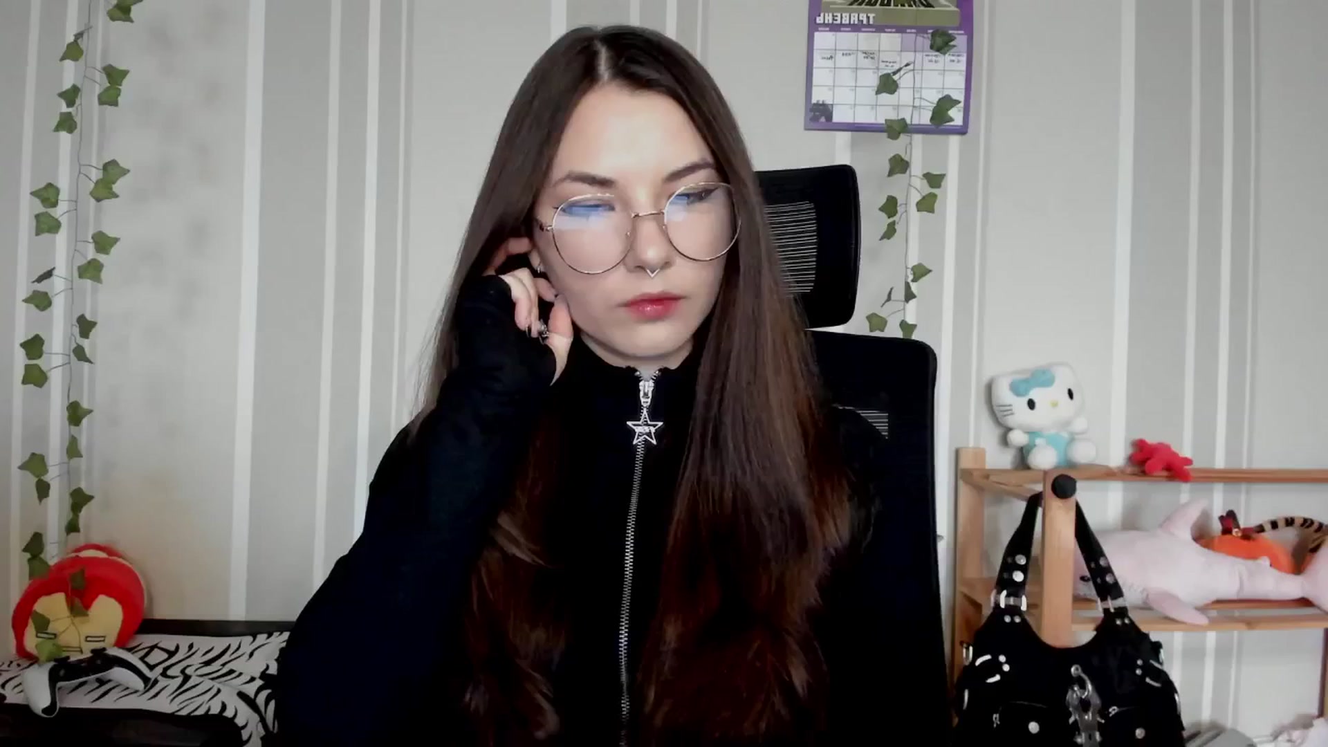 Gallery image thumbnail from AmnesiaGirl1's myfreecams stream on, 05/15/2025, 14:53 image 9 of 20