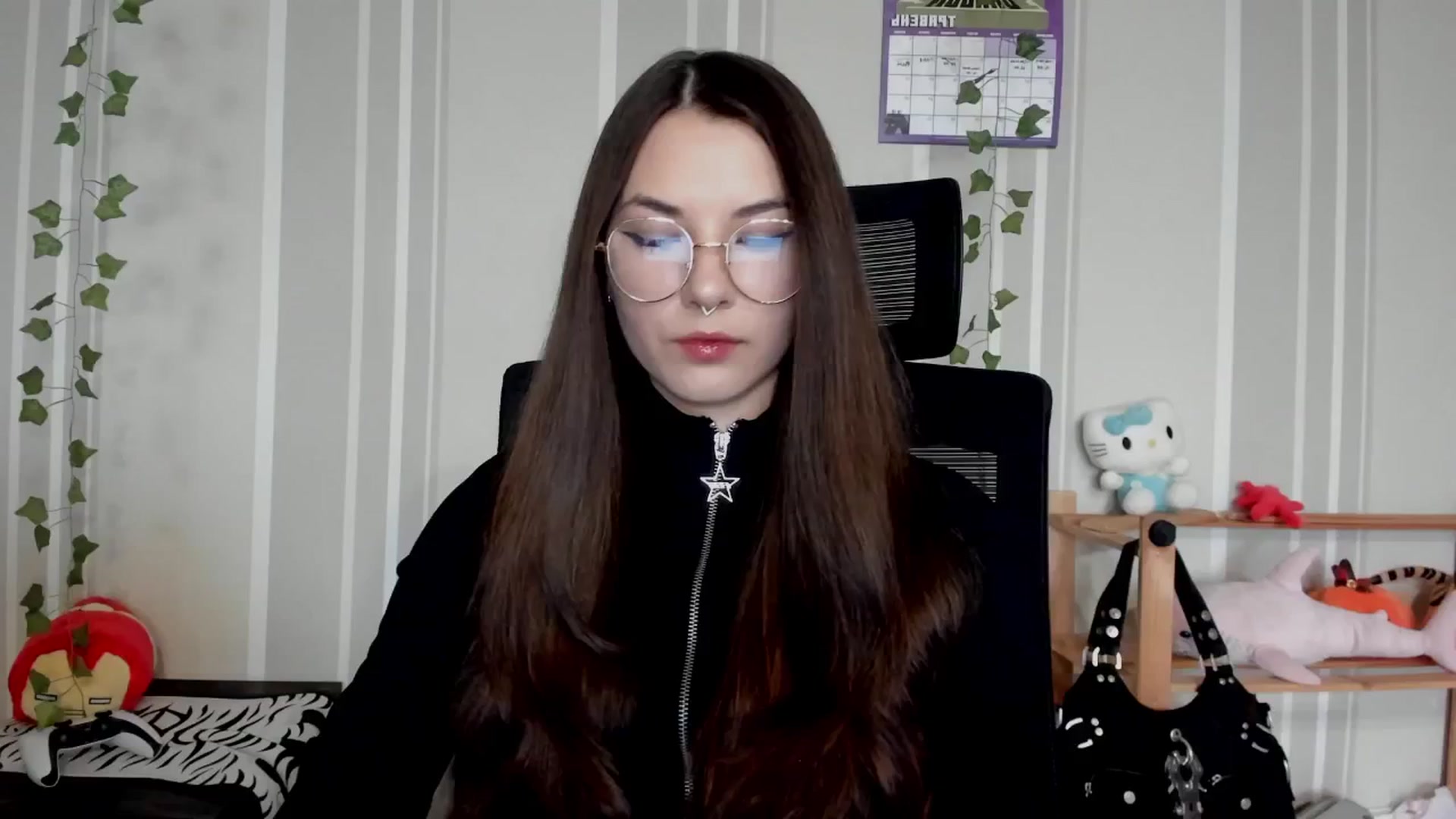 Gallery image thumbnail from AmnesiaGirl1's myfreecams stream on, 05/15/2025, 14:53 image 5 of 20