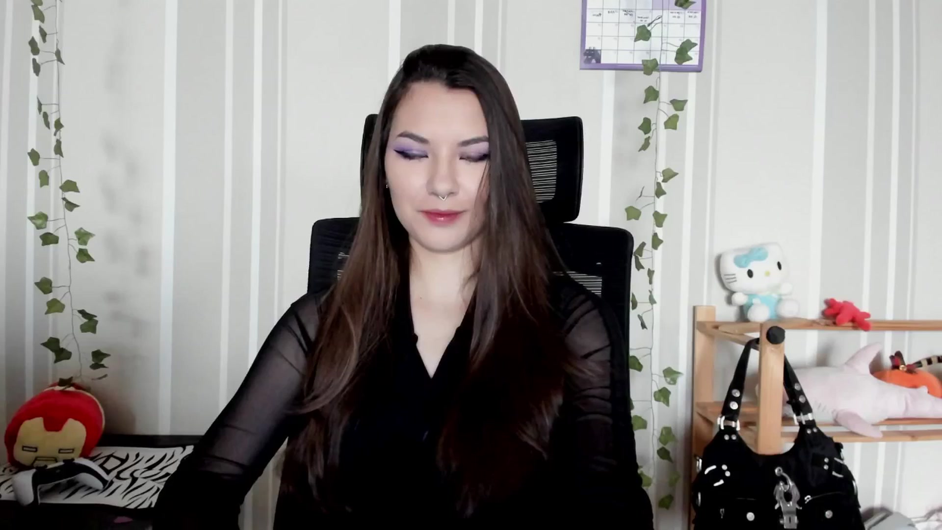 Gallery image thumbnail from AmnesiaGirl1's myfreecams stream on, 05/16/2025, 09:56 image 6 of 20