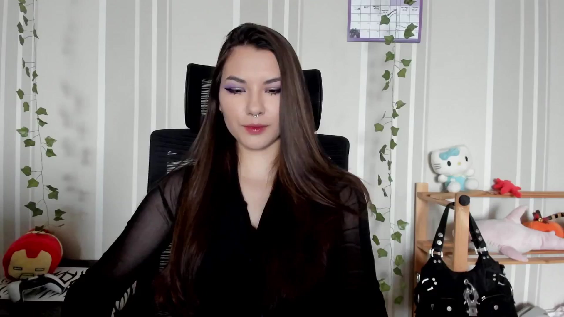 Gallery image thumbnail from AmnesiaGirl1's myfreecams stream on, 05/16/2025, 09:56 image 2 of 20