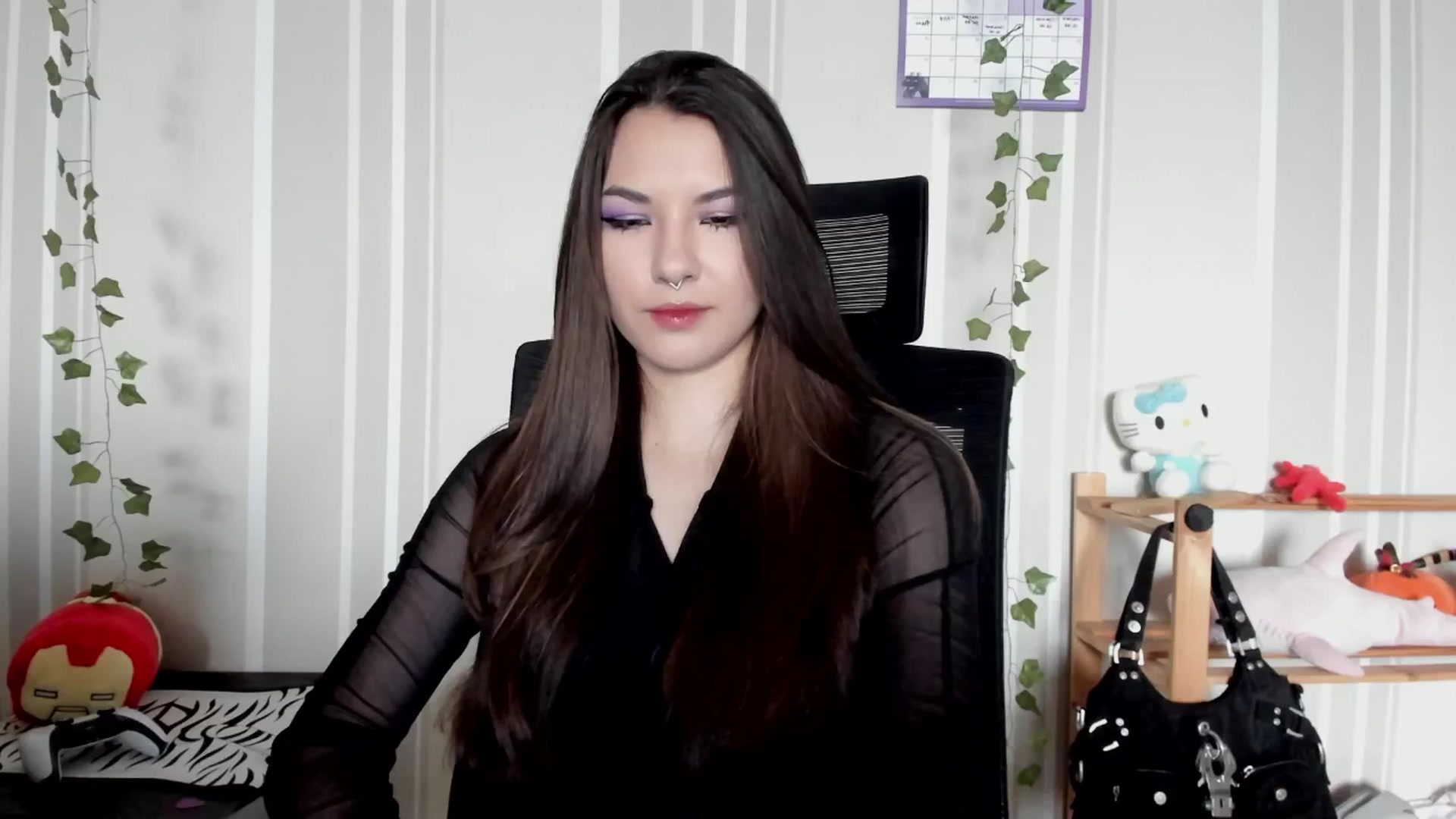 Gallery image thumbnail from AmnesiaGirl1's myfreecams stream on, 05/16/2025, 09:56 image 9 of 20
