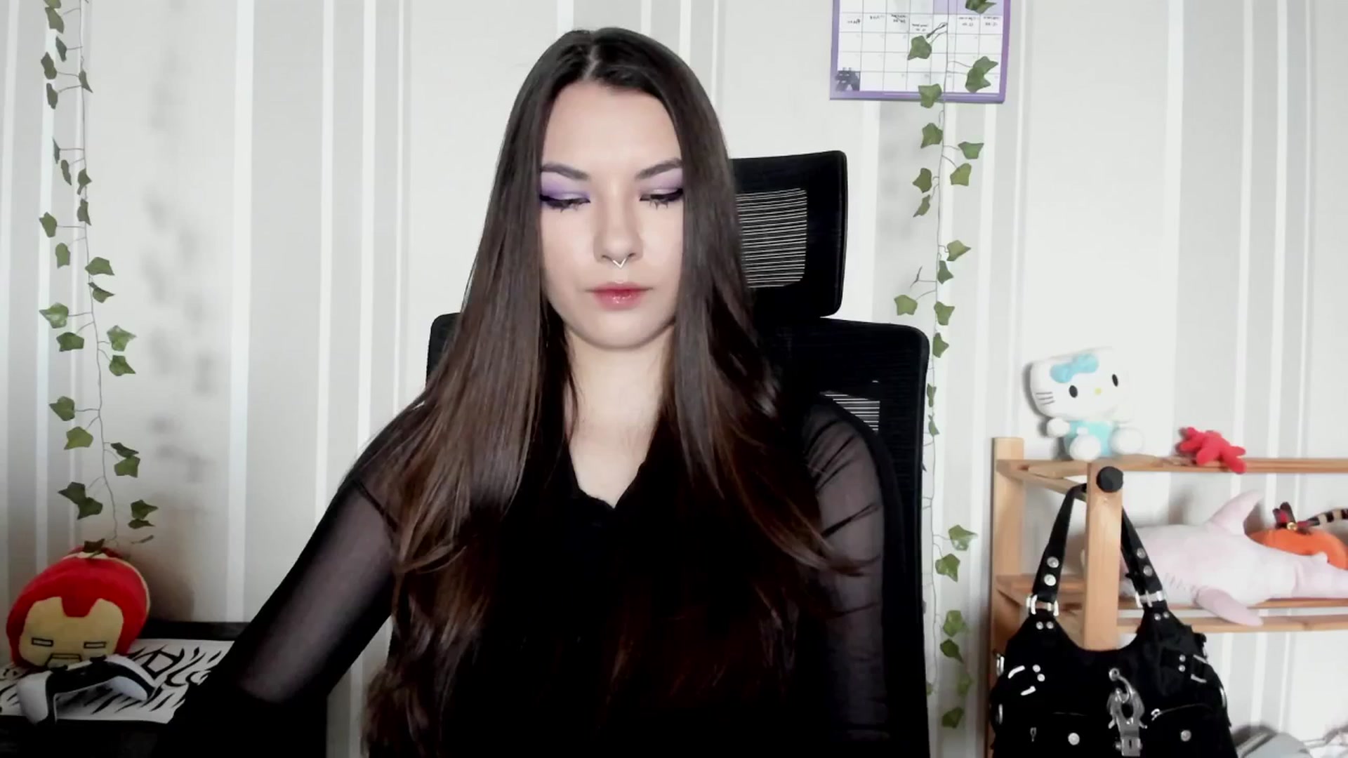 Gallery image thumbnail from AmnesiaGirl1's myfreecams stream on, 05/16/2025, 09:56 image 15 of 20