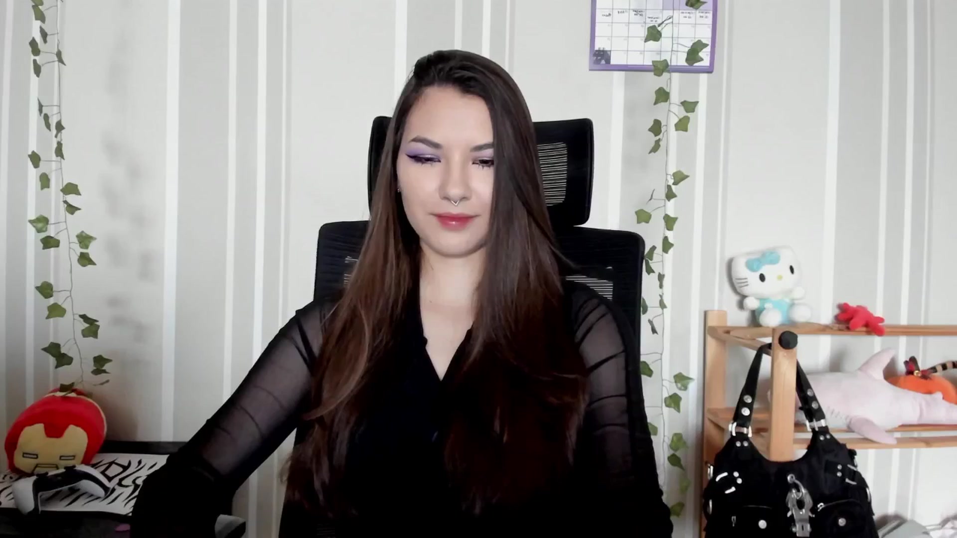 Gallery image thumbnail from AmnesiaGirl1's myfreecams stream on, 05/16/2025, 09:56 image 7 of 20