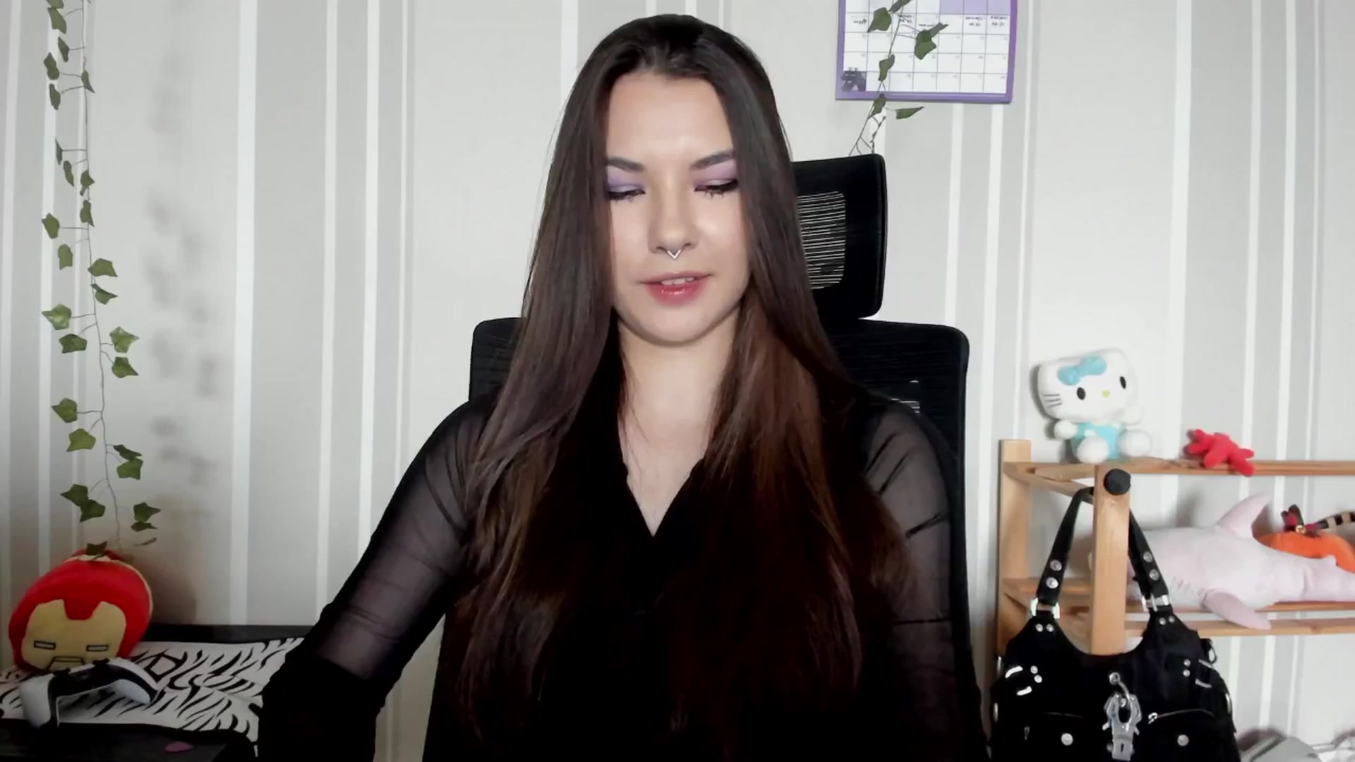 Gallery image thumbnail from AmnesiaGirl1's myfreecams stream on, 05/16/2025, 11:24 image 8 of 20