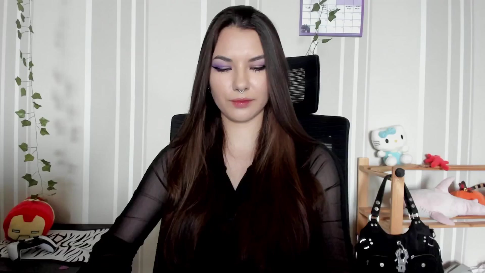 Gallery image thumbnail from AmnesiaGirl1's myfreecams stream on, 05/16/2025, 11:24 image 9 of 20