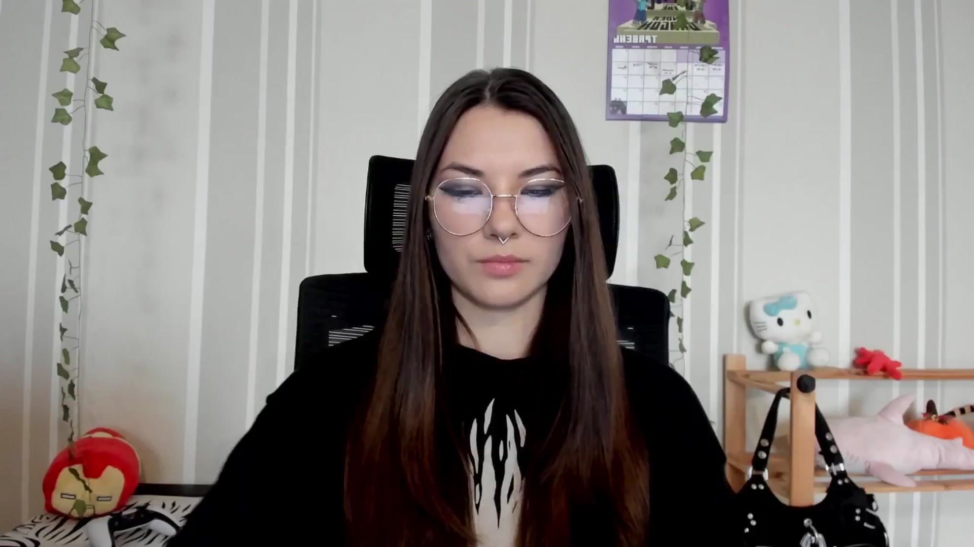 Gallery image thumbnail from AmnesiaGirl1's myfreecams stream on, 05/17/2025, 11:31 image 4 of 20