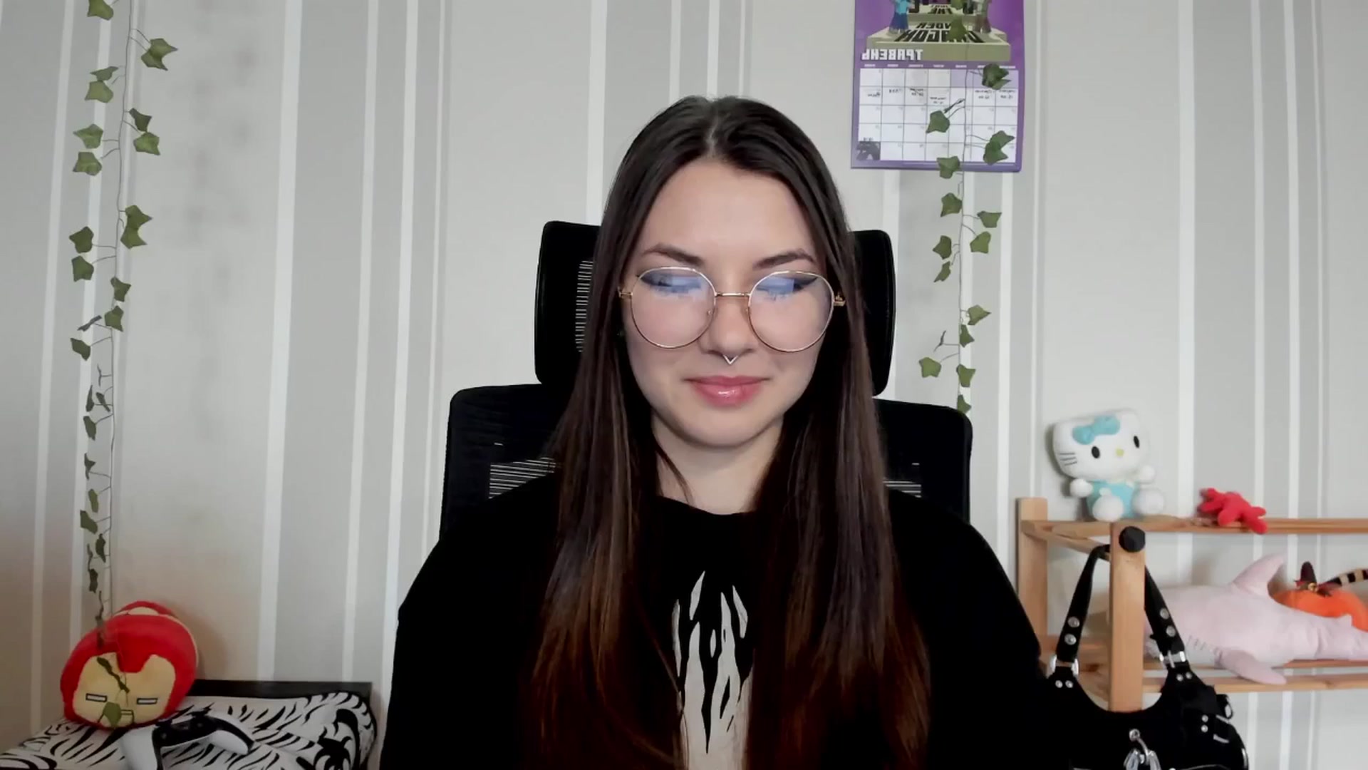 Gallery image thumbnail from AmnesiaGirl1's myfreecams stream on, 05/17/2025, 11:31 image 5 of 20