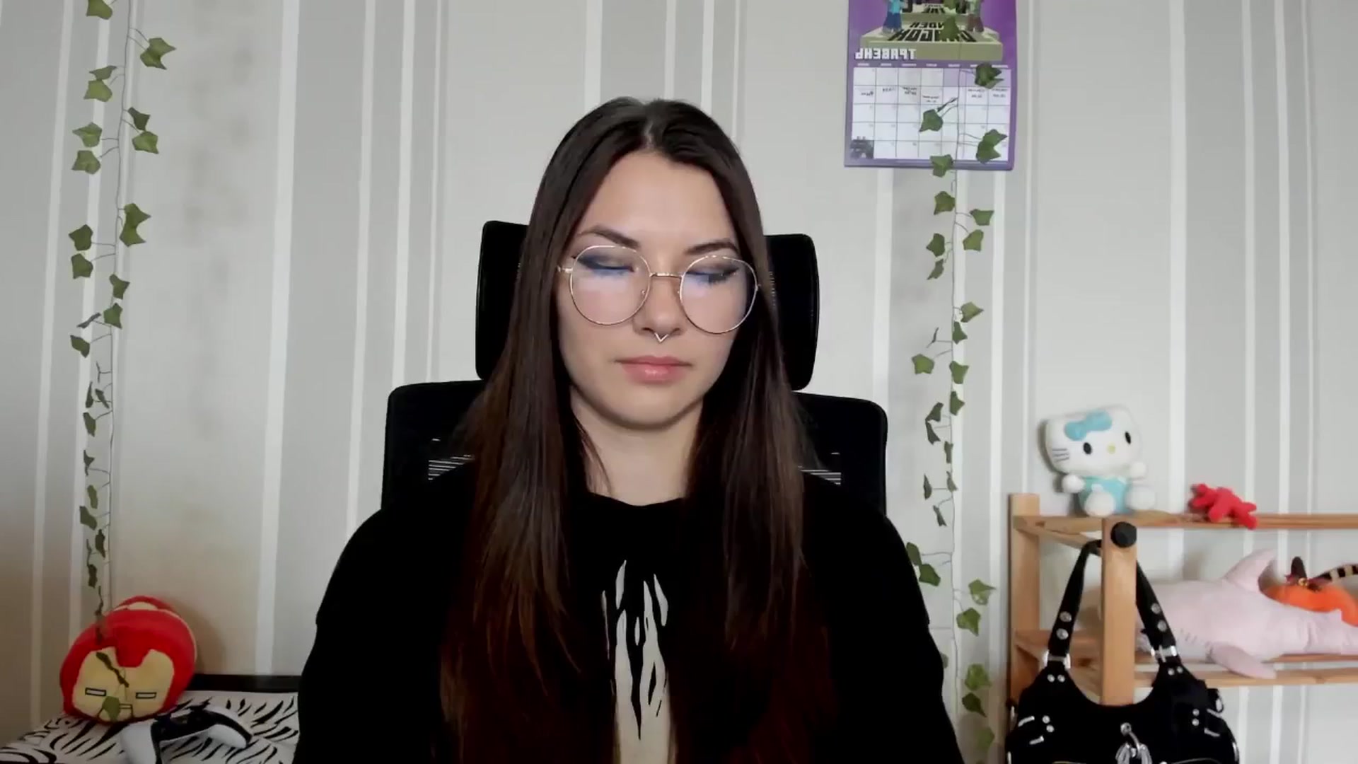 Gallery image thumbnail from AmnesiaGirl1's myfreecams stream on, 05/17/2025, 11:31 image 17 of 20