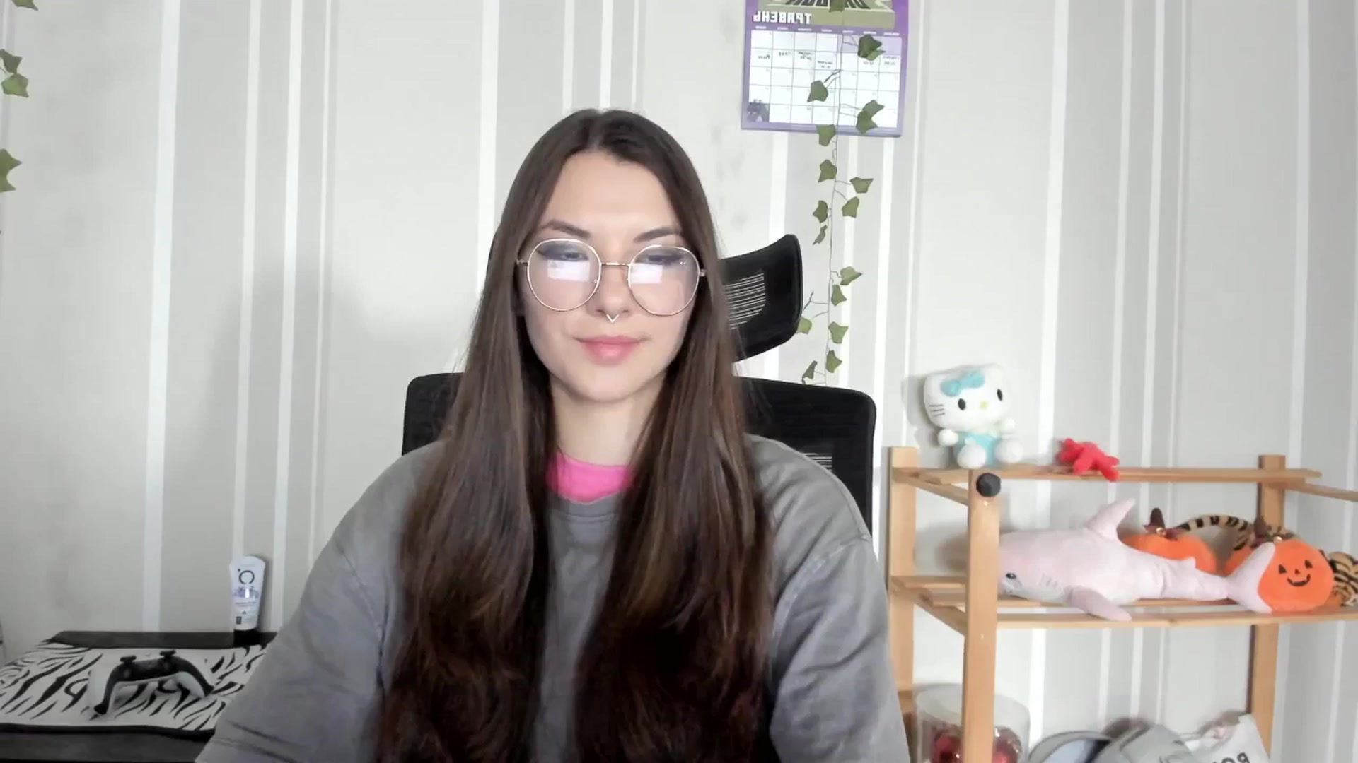 Gallery image thumbnail from AmnesiaGirl1's myfreecams stream on, 05/21/2025, 10:21 image 9 of 20