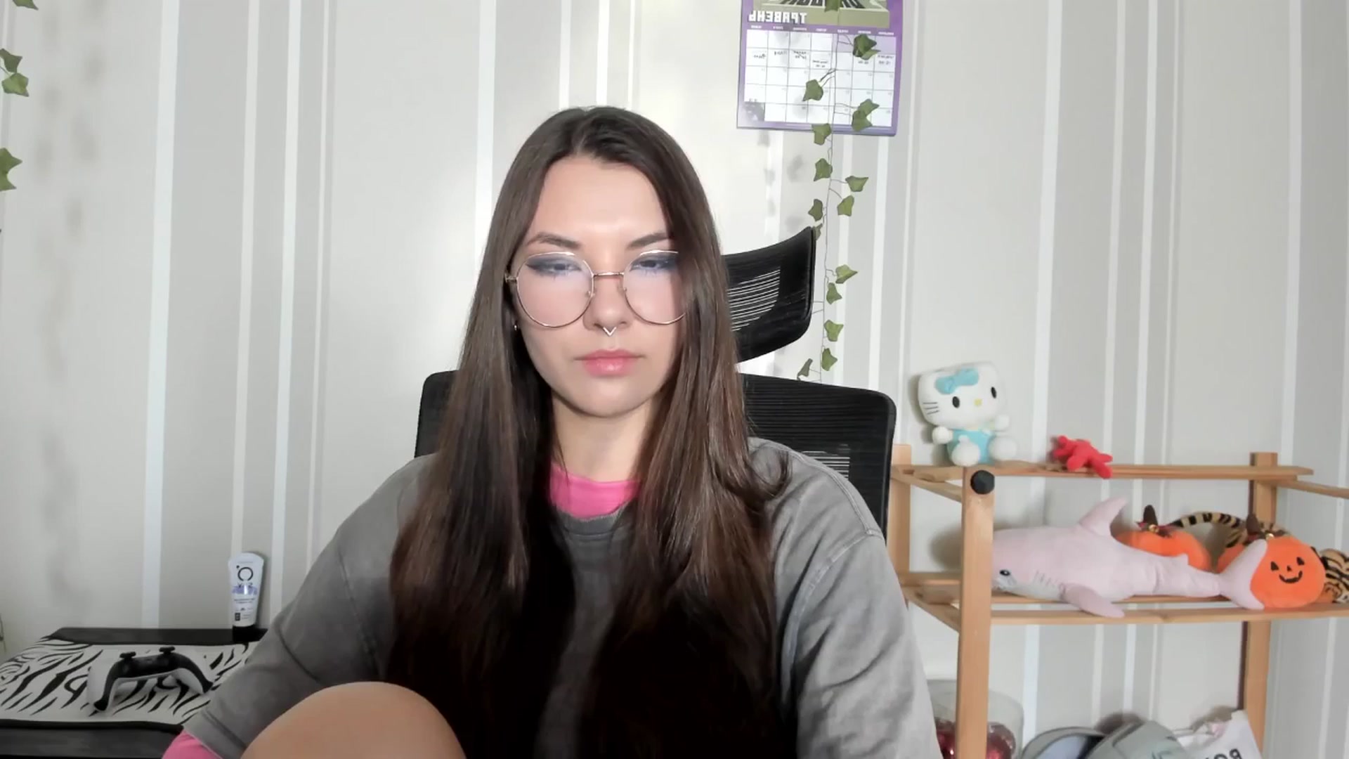 Gallery image thumbnail from AmnesiaGirl1's myfreecams stream on, 05/21/2025, 10:21 image 3 of 20