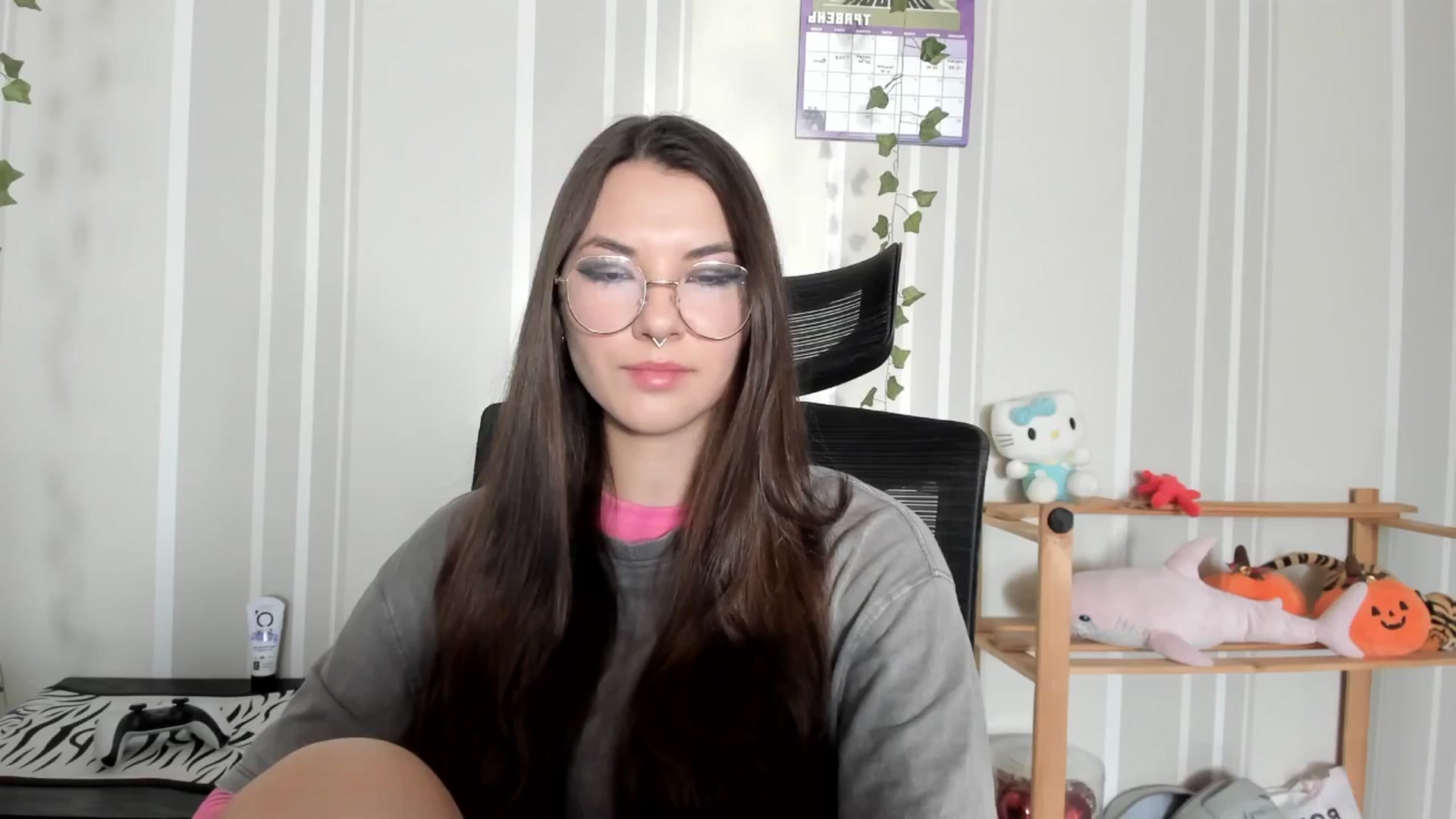 Gallery image thumbnail from AmnesiaGirl1's myfreecams stream on, 05/21/2025, 10:21 image 1 of 20