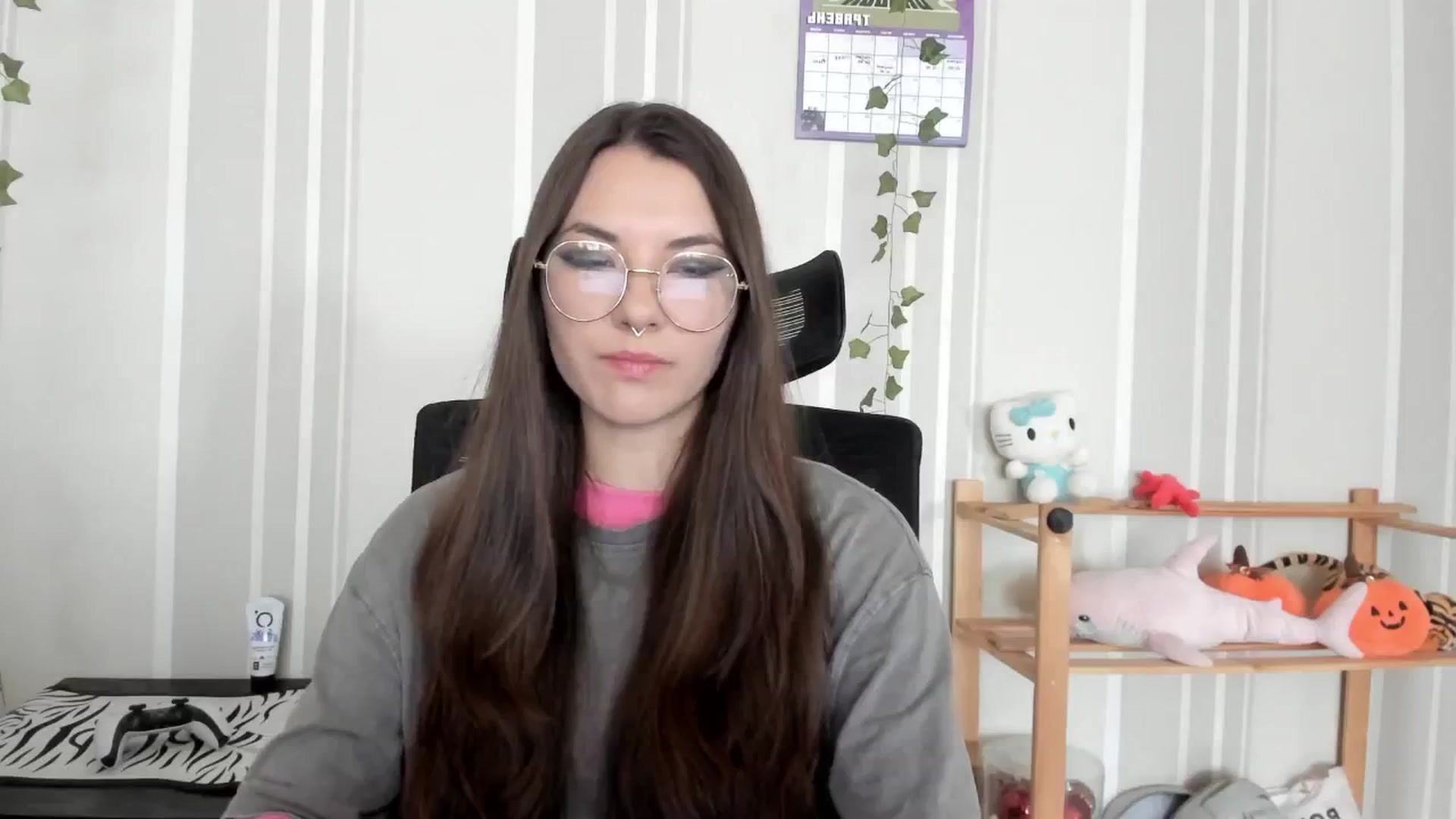 Gallery image thumbnail from AmnesiaGirl1's myfreecams stream on, 05/21/2025, 10:21 image 8 of 20