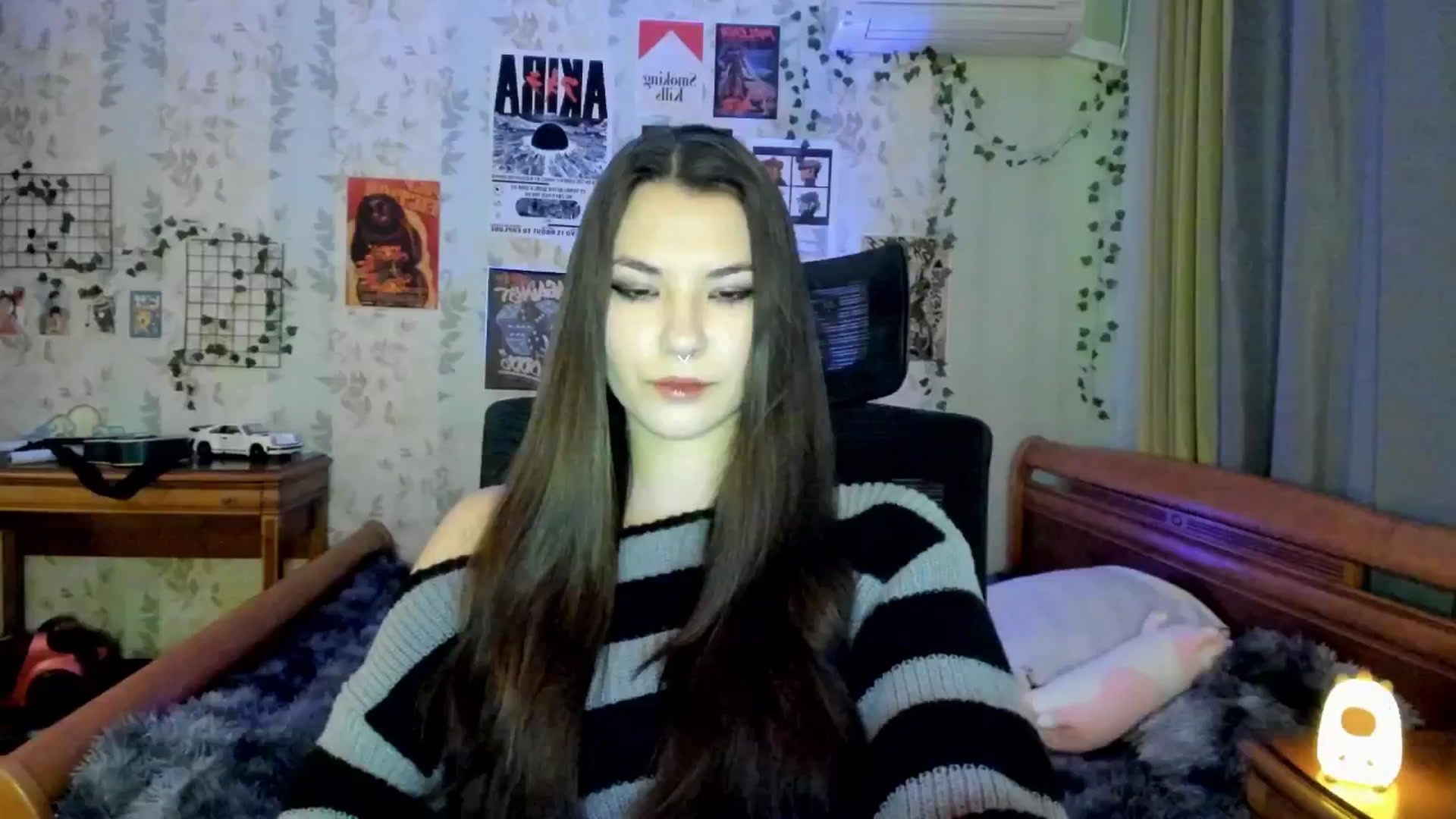 Gallery image thumbnail from AmnesiaGirl1's myfreecams stream on, 05/24/2025, 16:35 image 5 of 20