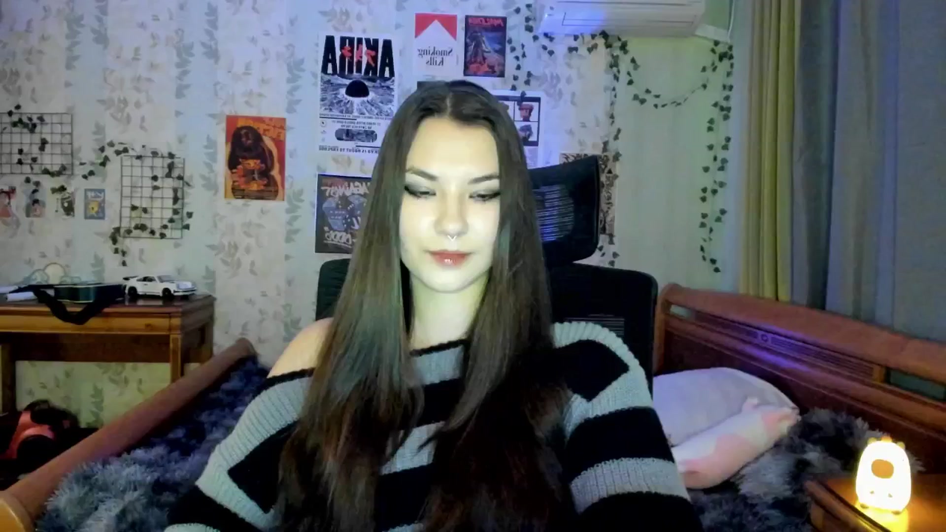 Gallery image thumbnail from AmnesiaGirl1's myfreecams stream on, 05/24/2025, 16:35 image 18 of 20