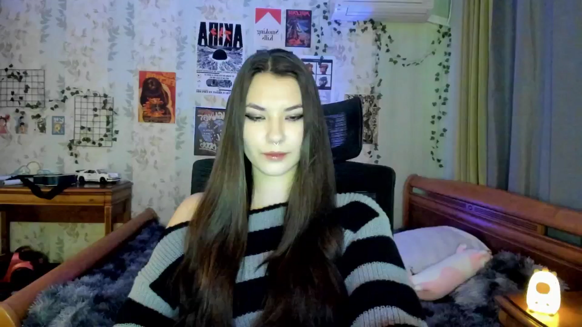 Gallery image thumbnail from AmnesiaGirl1's myfreecams stream on, 05/24/2025, 16:35 image 3 of 20
