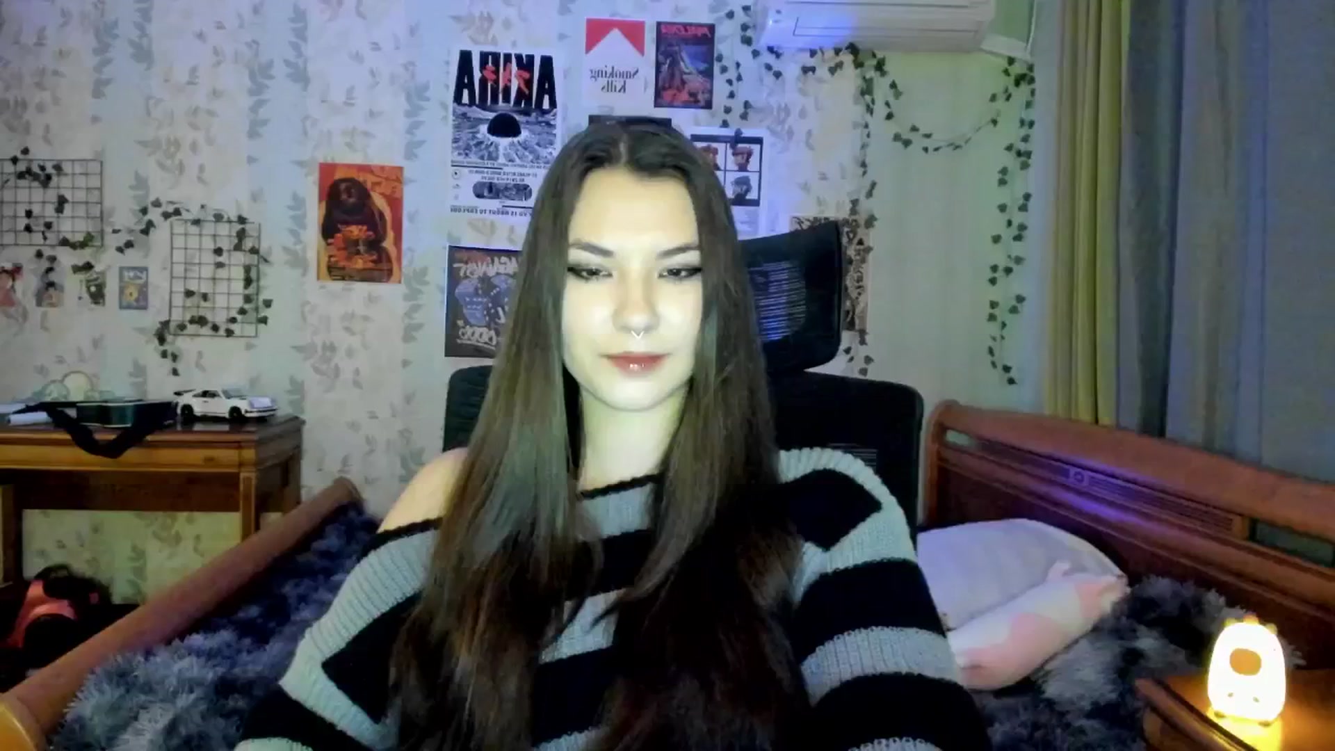 Gallery image thumbnail from AmnesiaGirl1's myfreecams stream on, 05/24/2025, 16:35 image 14 of 20