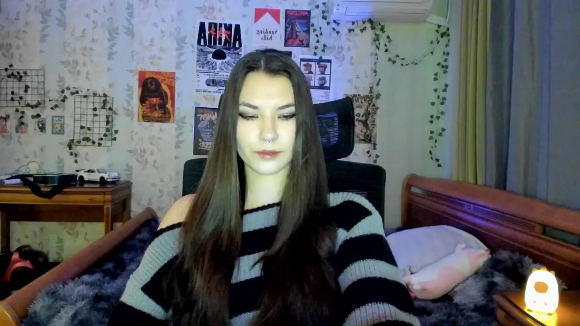 Gallery image thumbnail from AmnesiaGirl1's myfreecams stream on, 05/24/2025, 16:35 image 7 of 20