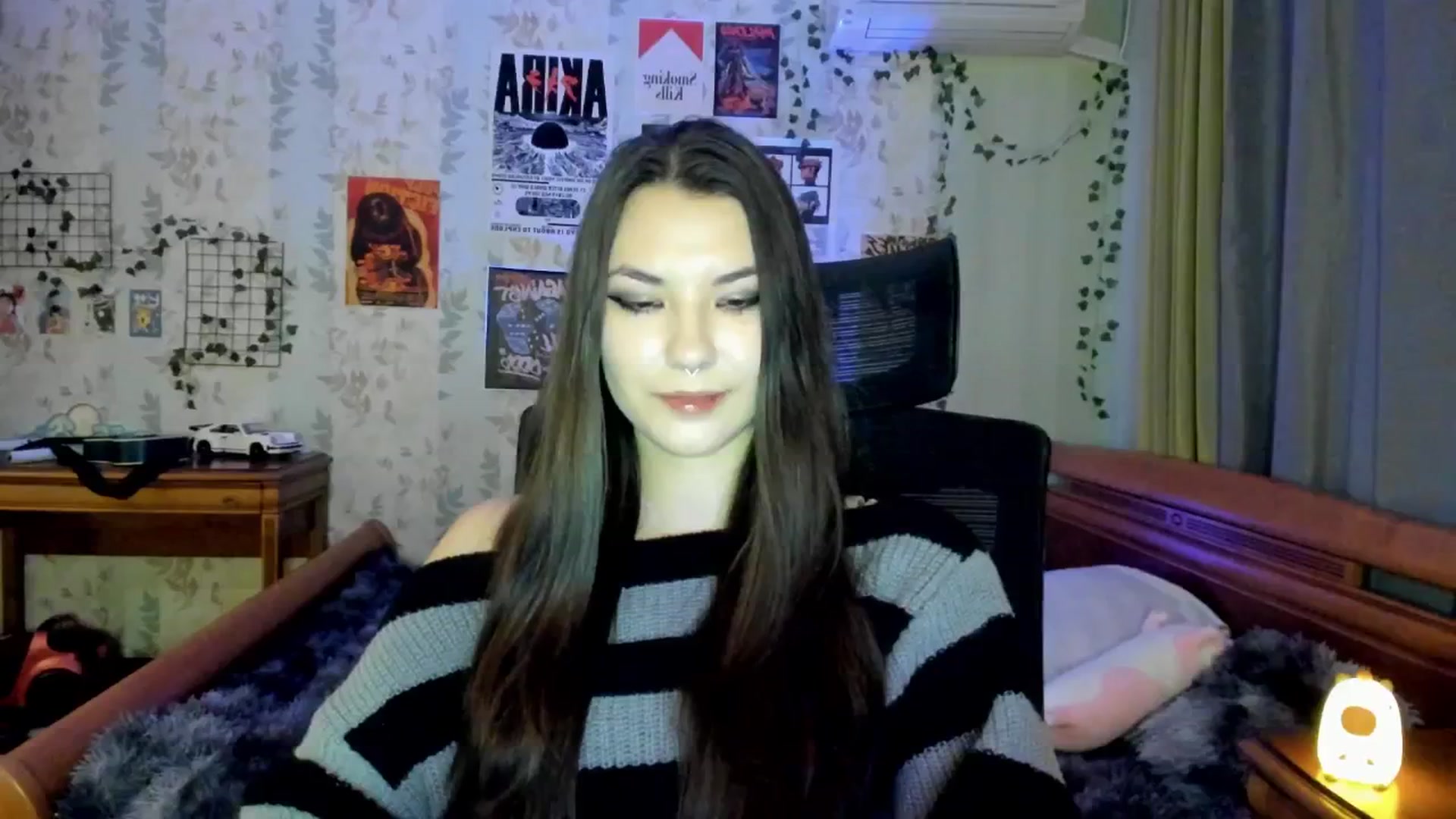 Gallery image thumbnail from AmnesiaGirl1's myfreecams stream on, 05/24/2025, 18:03 image 17 of 20