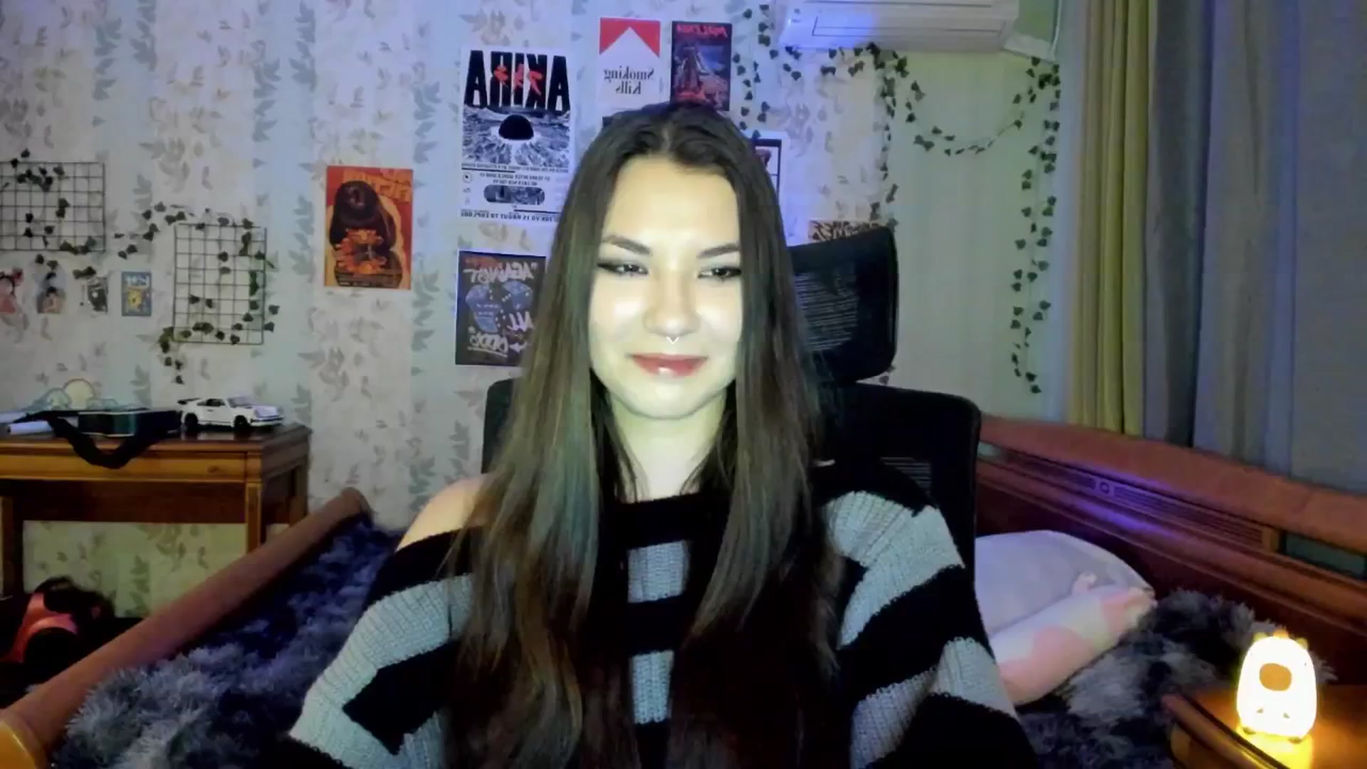 Gallery image thumbnail from AmnesiaGirl1's myfreecams stream on, 05/24/2025, 18:03 image 1 of 20