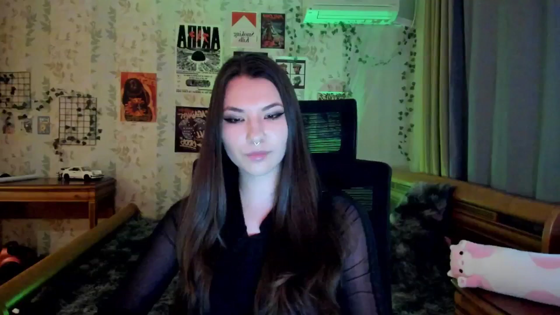 Gallery image thumbnail from AmnesiaGirl1's myfreecams stream on, 05/26/2025, 17:23 image 12 of 20