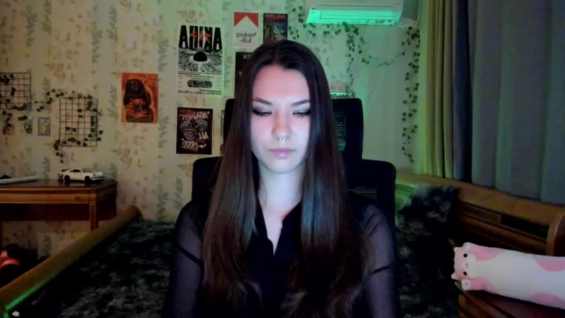 Gallery image thumbnail from AmnesiaGirl1's myfreecams stream on, 05/26/2025, 17:23 image 15 of 20