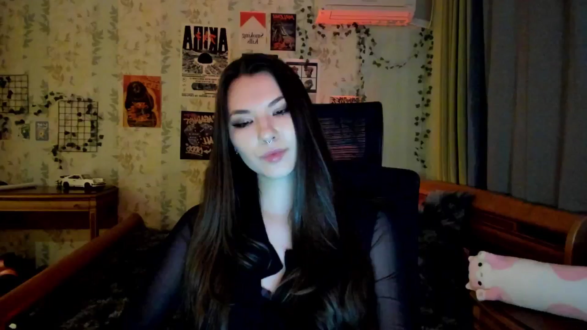 Gallery image thumbnail from AmnesiaGirl1's myfreecams stream on, 05/26/2025, 18:00 image 13 of 20