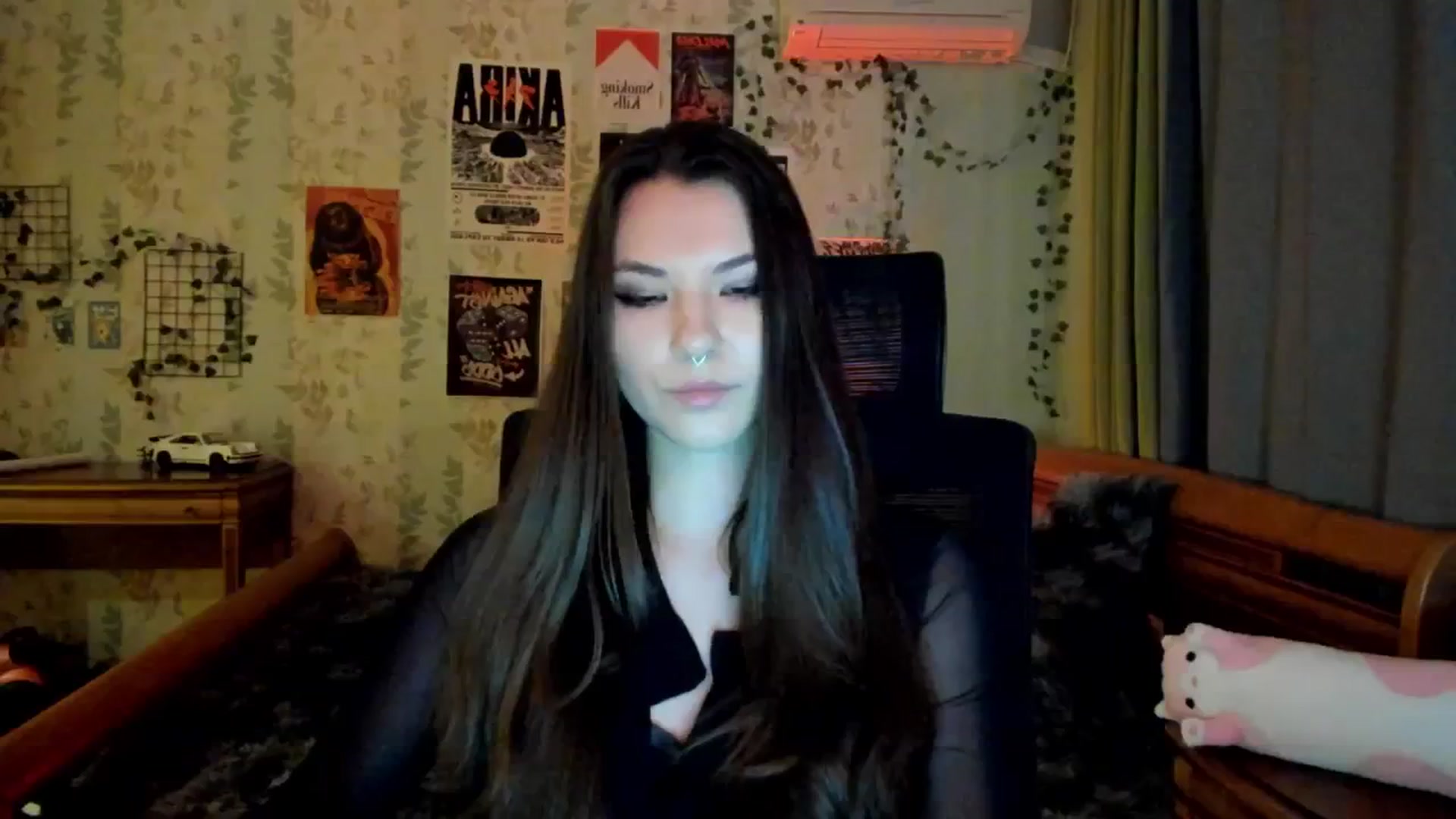 Gallery image thumbnail from AmnesiaGirl1's myfreecams stream on, 05/26/2025, 18:00 image 17 of 20