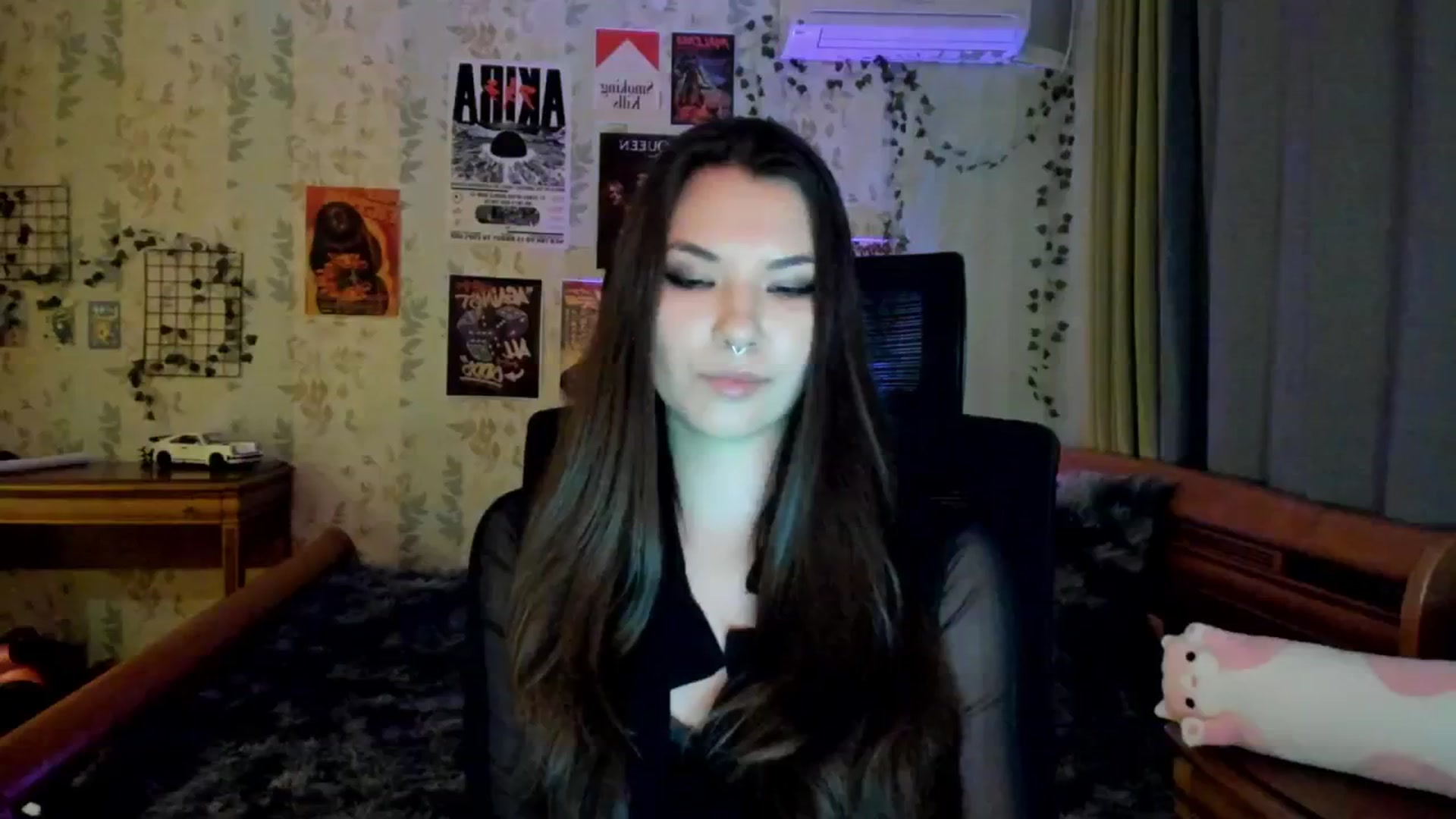 Gallery image thumbnail from AmnesiaGirl1's myfreecams stream on, 05/26/2025, 18:00 image 2 of 20