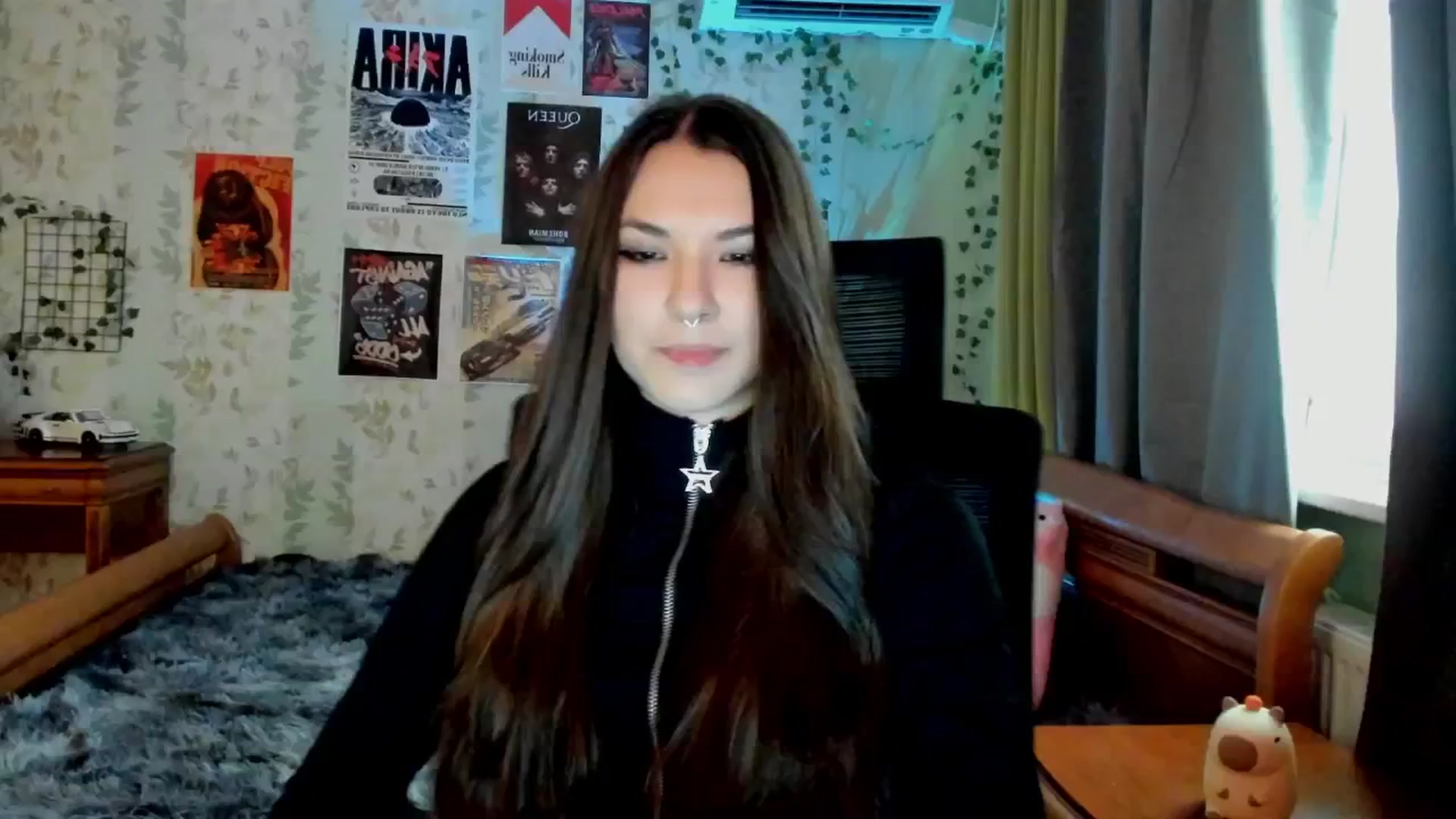 Gallery image thumbnail from AmnesiaGirl1's myfreecams stream on, 06/02/2025, 17:09 image 18 of 20