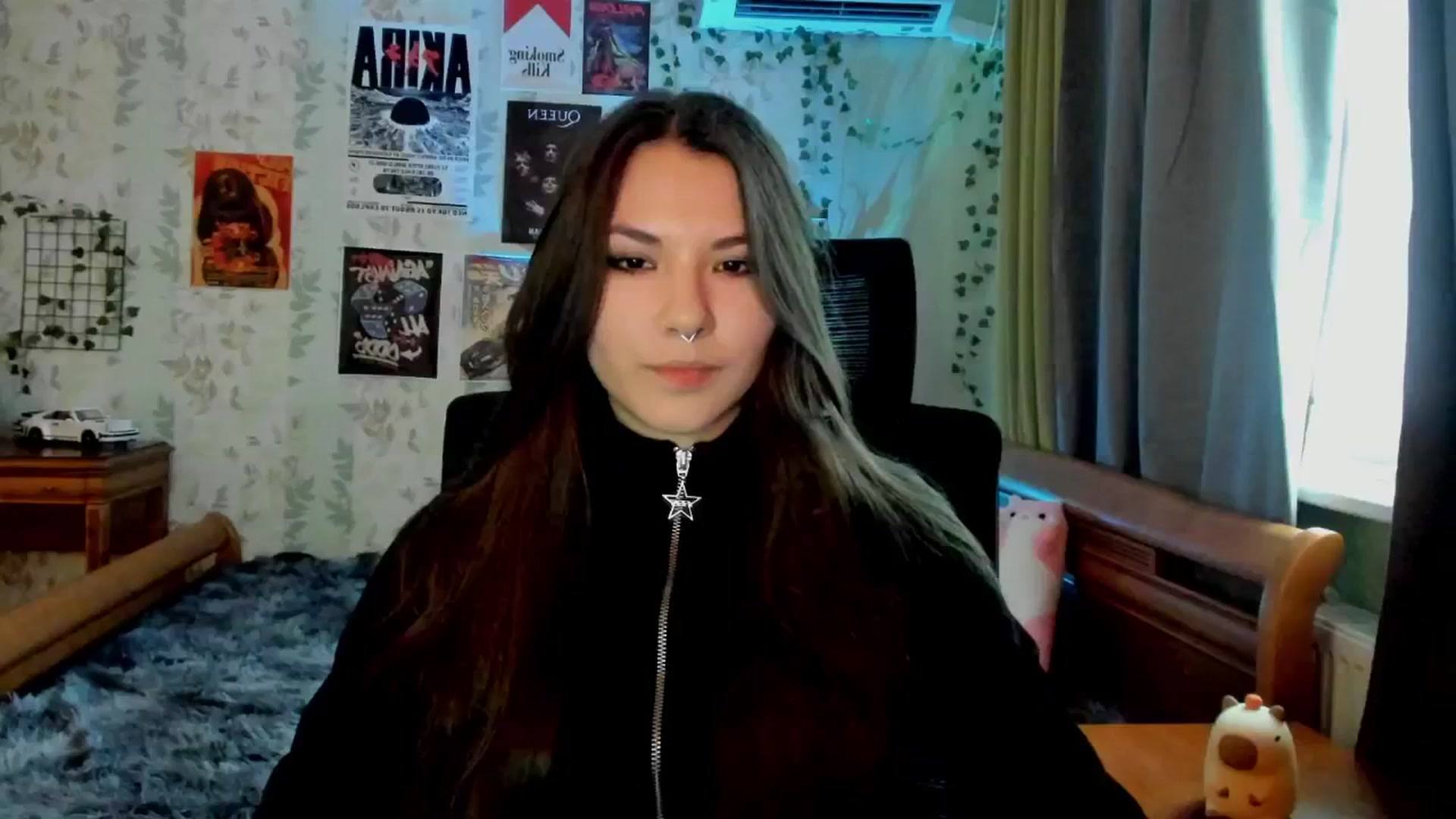 Gallery image thumbnail from AmnesiaGirl1's myfreecams stream on, 06/02/2025, 17:09 image 11 of 20