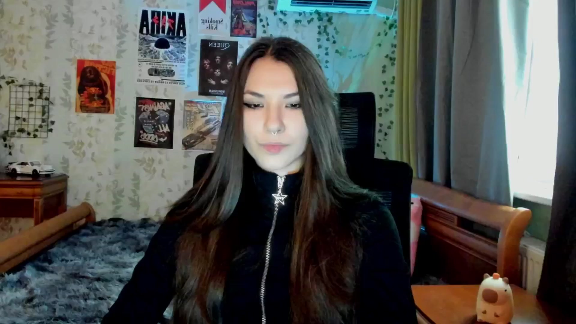 Gallery image thumbnail from AmnesiaGirl1's myfreecams stream on, 06/02/2025, 17:09 image 3 of 20