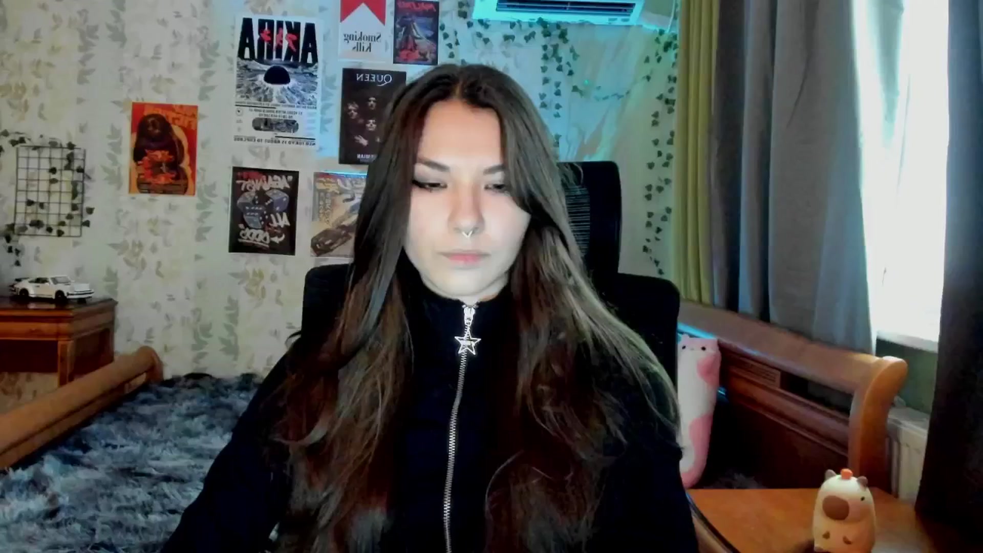Gallery image thumbnail from AmnesiaGirl1's myfreecams stream on, 06/02/2025, 17:09 image 9 of 20