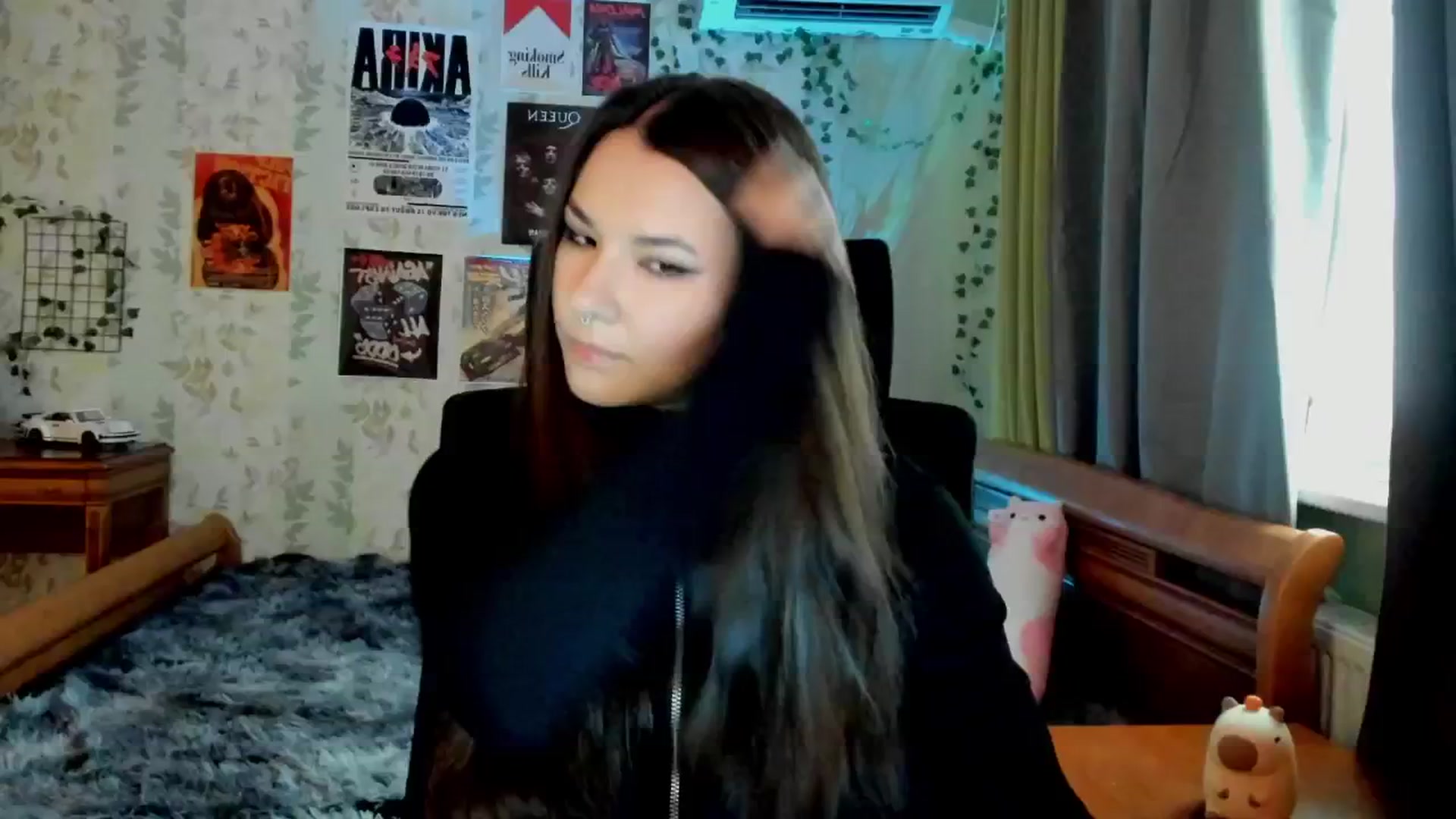 Gallery image thumbnail from AmnesiaGirl1's myfreecams stream on, 06/02/2025, 17:09 image 15 of 20