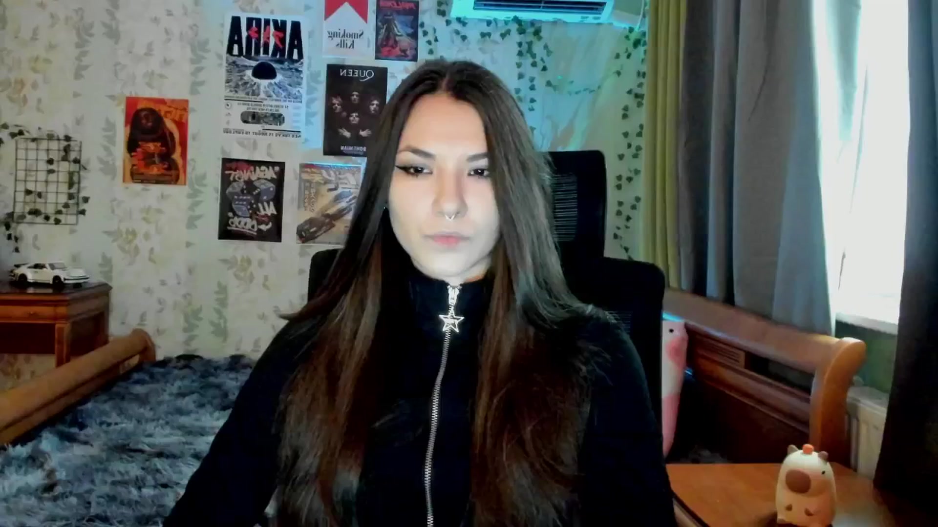 Gallery image thumbnail from AmnesiaGirl1's myfreecams stream on, 06/02/2025, 17:09 image 5 of 20
