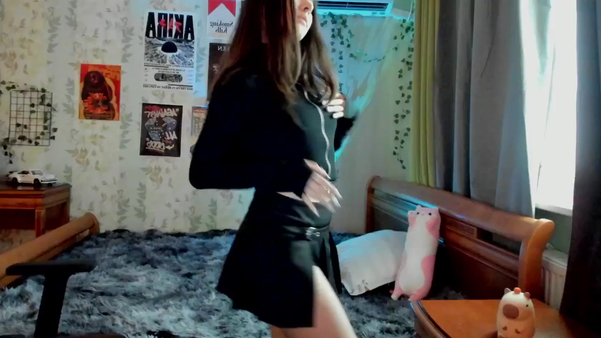 Gallery image thumbnail from AmnesiaGirl1's myfreecams stream on, 06/02/2025, 17:09 image 14 of 20