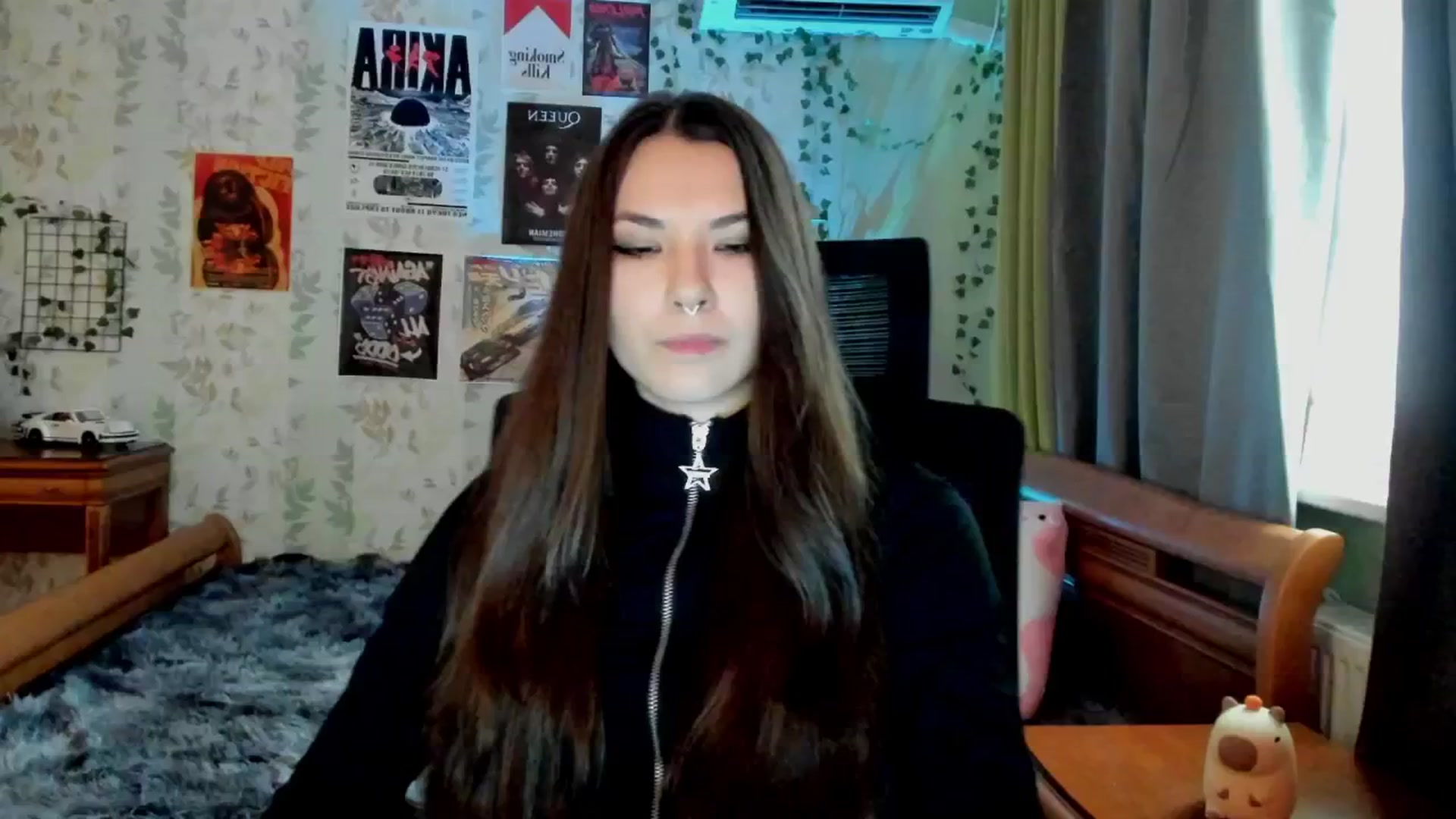 Gallery image thumbnail from AmnesiaGirl1's myfreecams stream on, 06/02/2025, 17:09 image 17 of 20