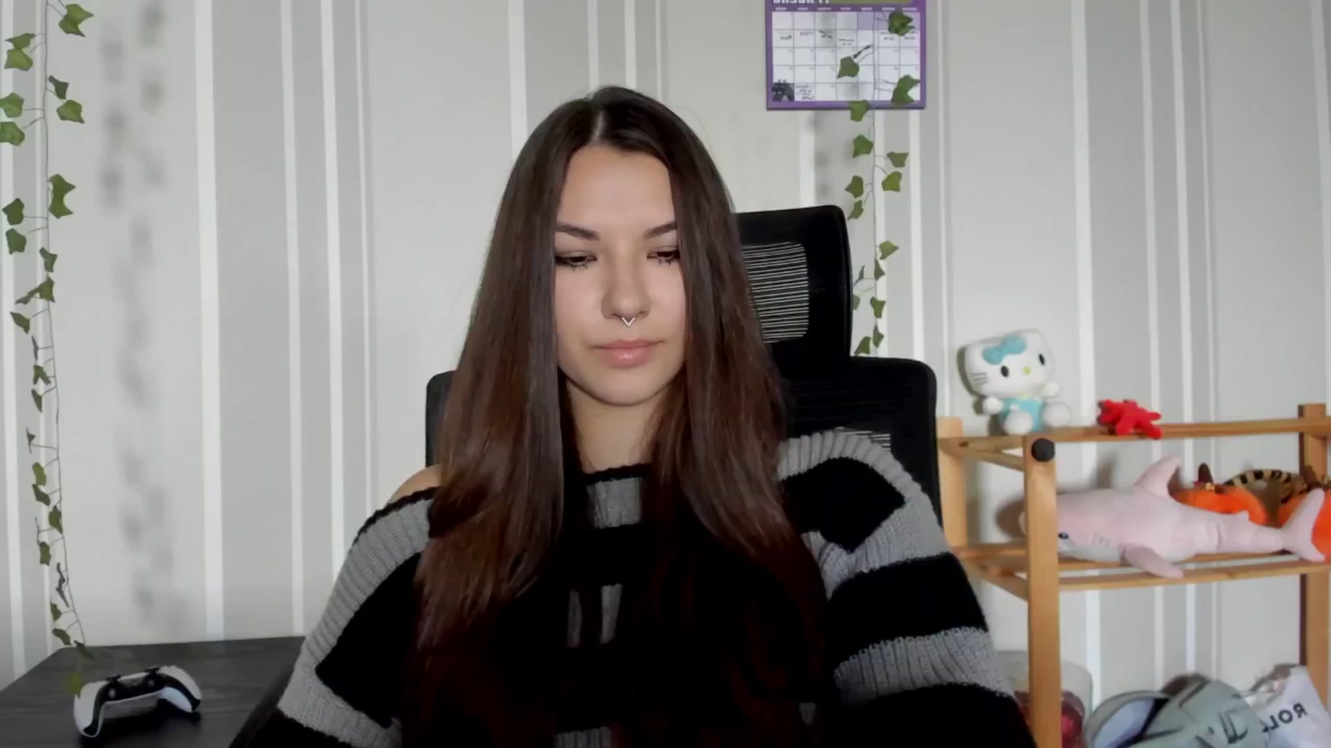 Gallery image thumbnail from AmnesiaGirl1's myfreecams stream on, 06/09/2025, 12:55 image 12 of 20