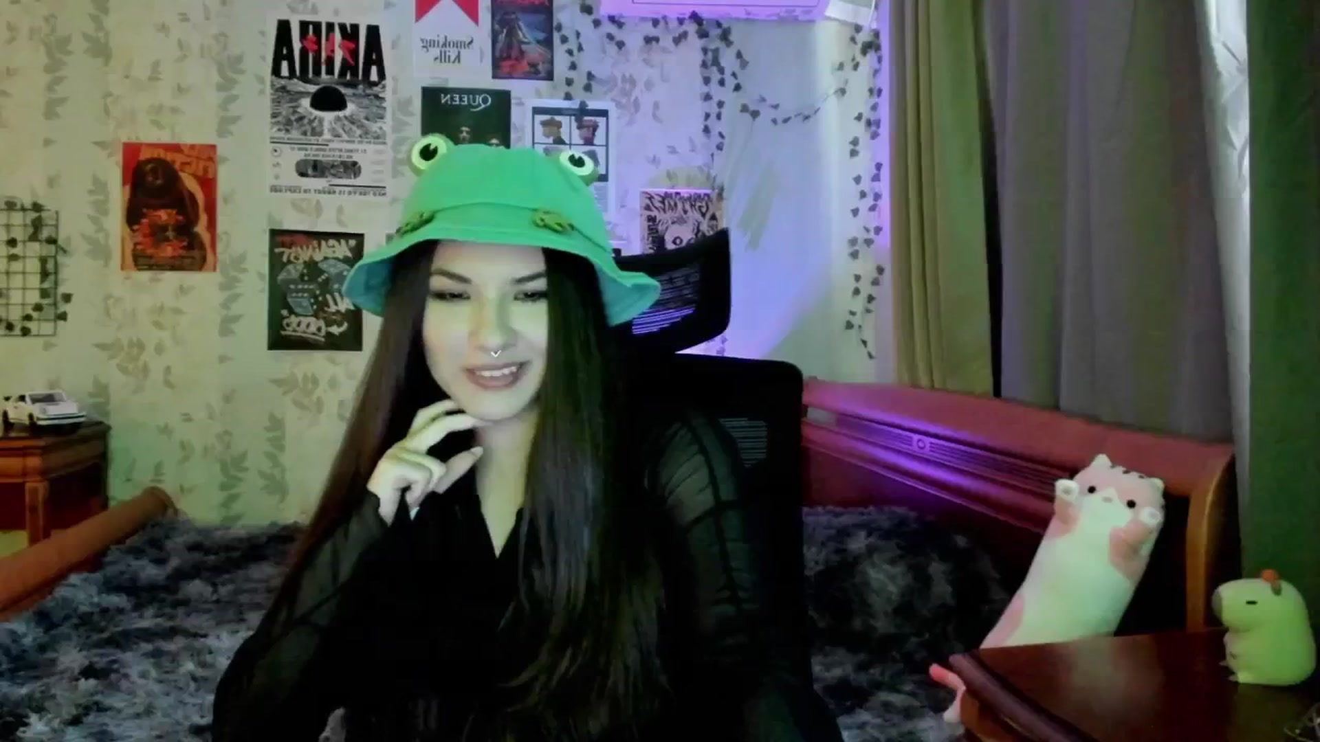 Gallery image thumbnail from AmnesiaGirl1's myfreecams stream on, 06/11/2025, 13:57 image 4 of 20