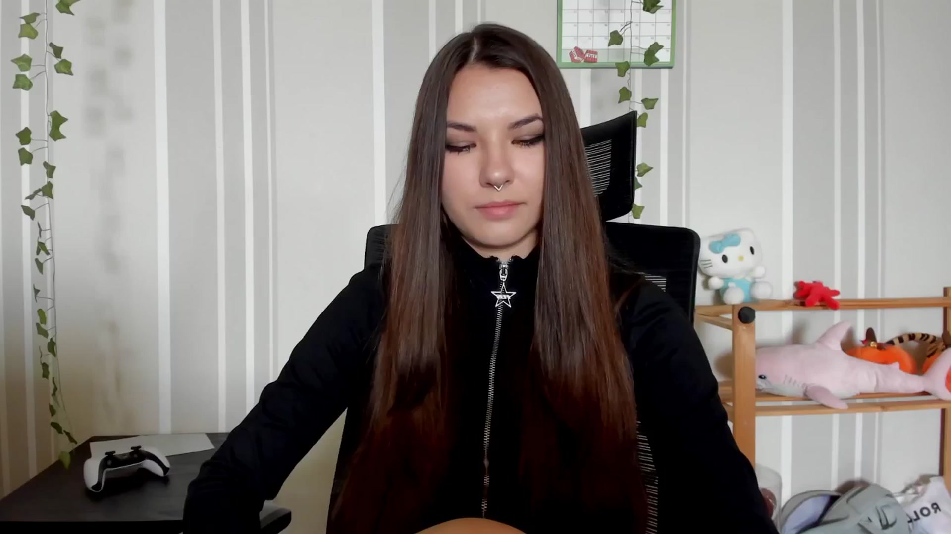 Gallery image thumbnail from AmnesiaGirl1's myfreecams stream on, 06/12/2025, 10:45 image 15 of 20