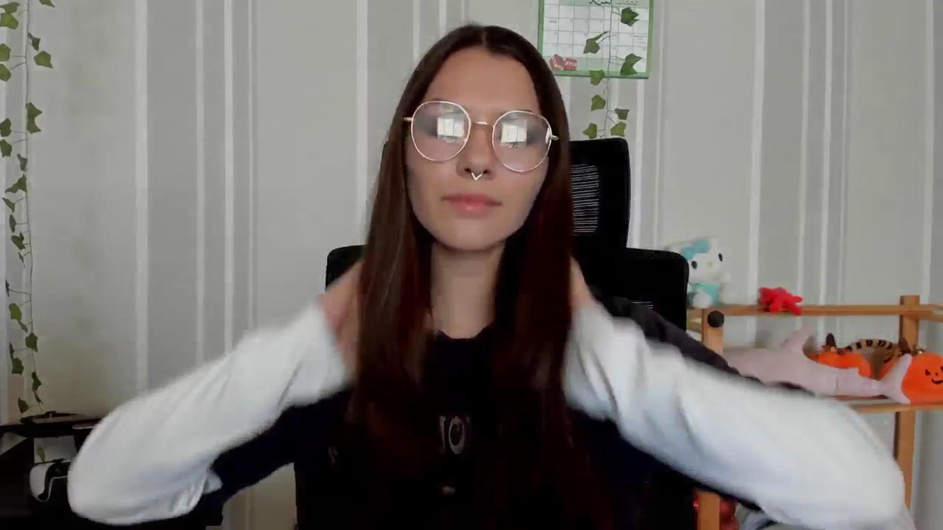 Gallery image thumbnail from AmnesiaGirl1's myfreecams stream on, 06/15/2025, 09:51 image 9 of 20