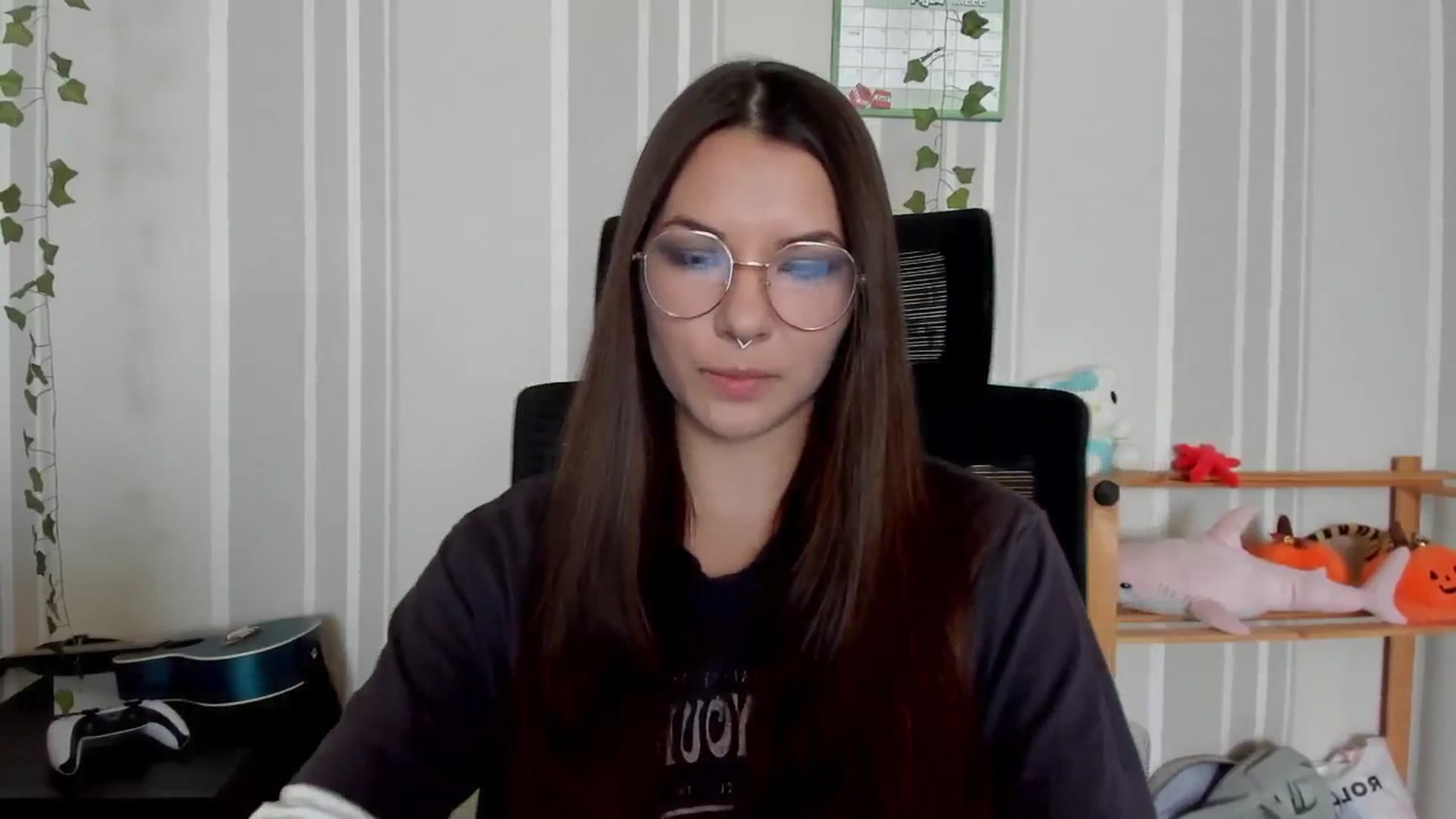 Gallery image thumbnail from AmnesiaGirl1's myfreecams stream on, 06/15/2025, 09:51 image 6 of 20