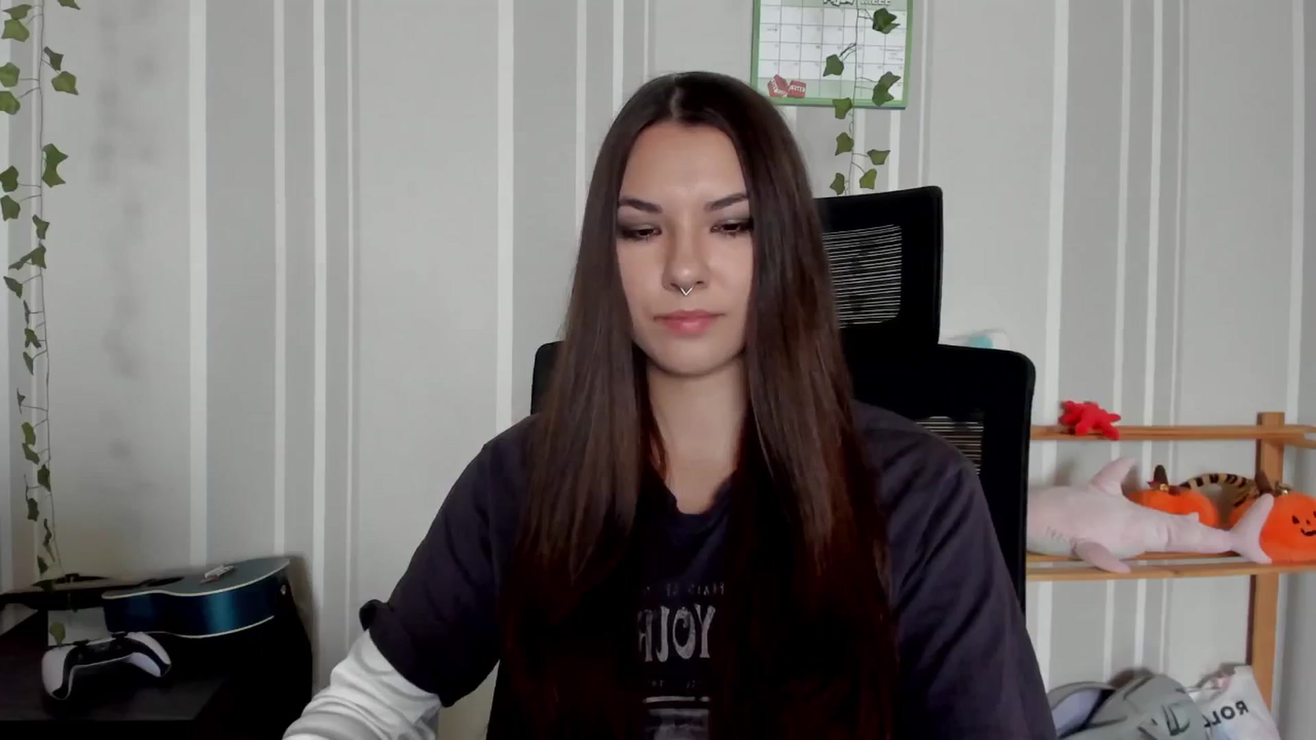 Gallery image thumbnail from AmnesiaGirl1's myfreecams stream on, 06/15/2025, 11:11 image 17 of 20