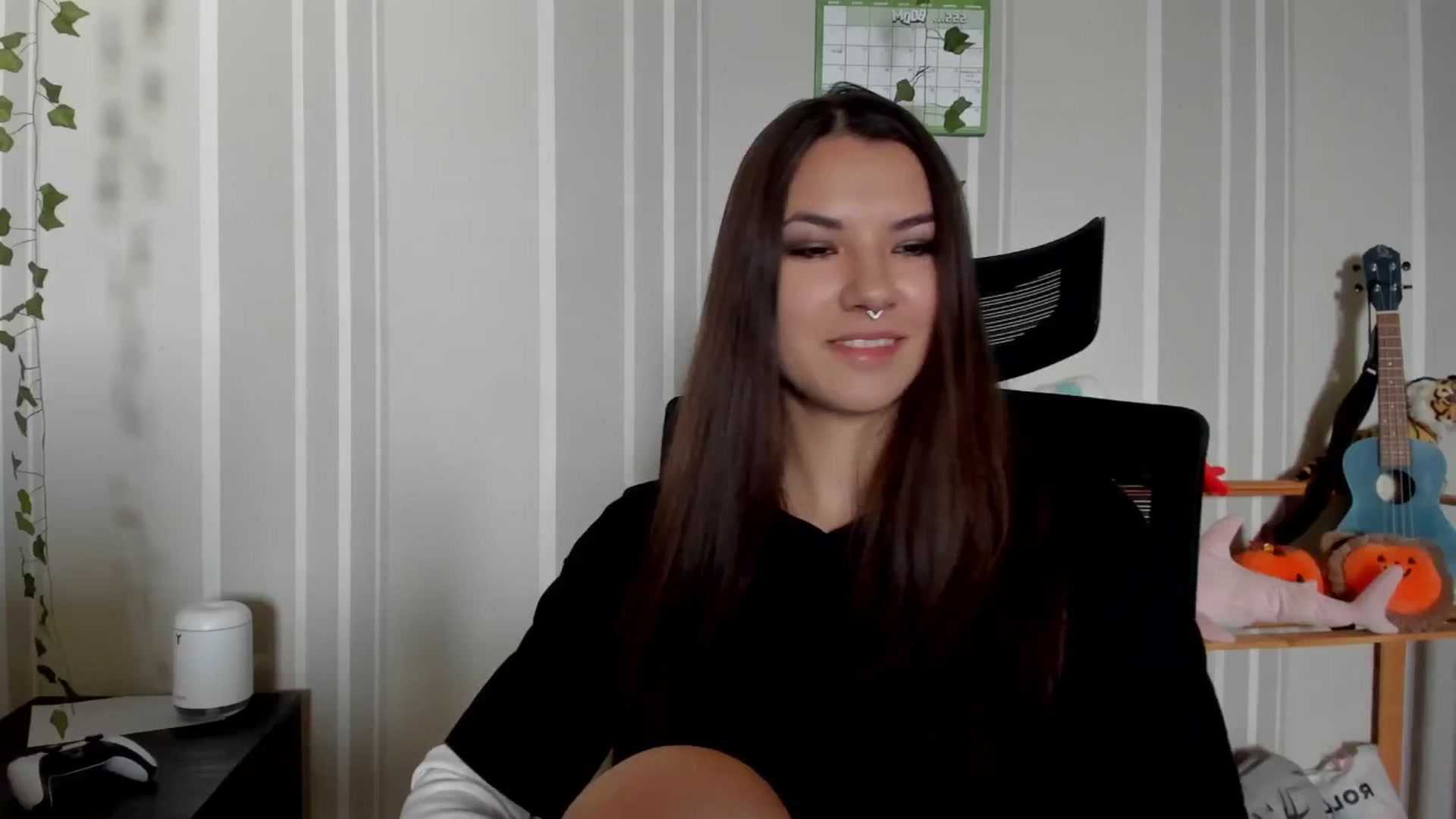 Gallery image thumbnail from AmnesiaGirl1's myfreecams stream on, 06/17/2025, 15:02 image 18 of 20
