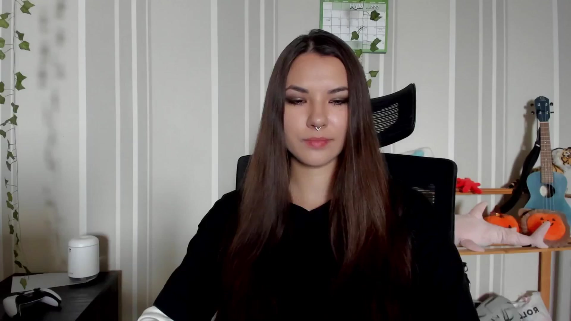 Gallery image thumbnail from AmnesiaGirl1's myfreecams stream on, 06/17/2025, 15:02 image 17 of 20