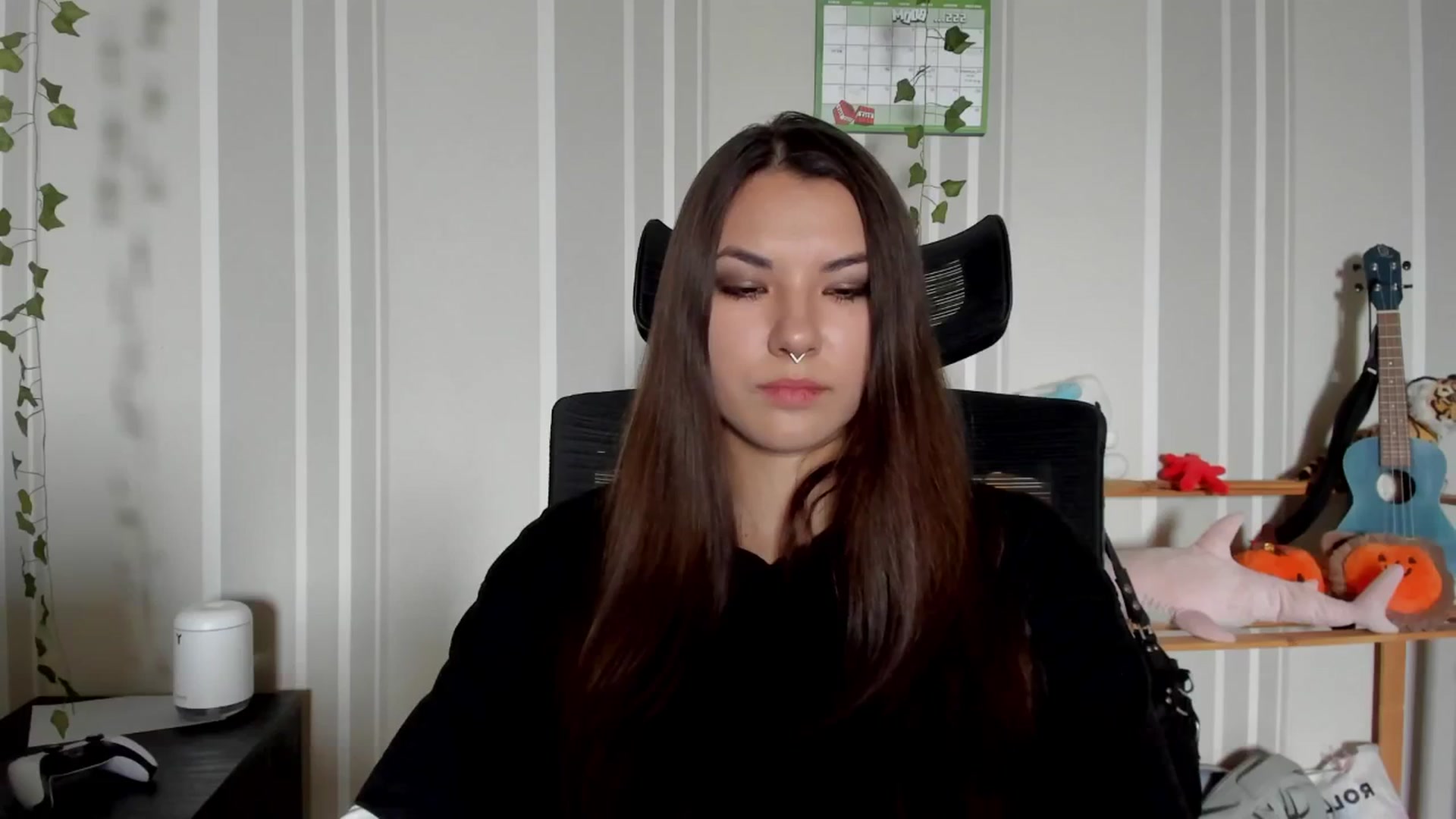 Gallery image thumbnail from AmnesiaGirl1's myfreecams stream on, 06/17/2025, 15:02 image 15 of 20