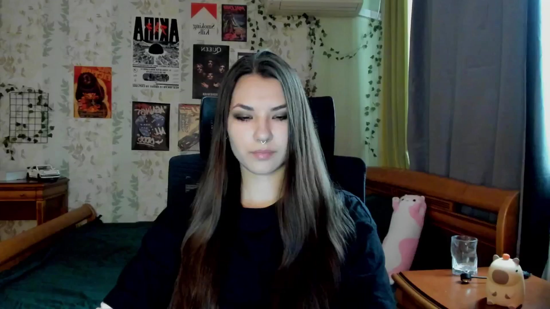 Gallery image thumbnail from AmnesiaGirl1's myfreecams stream on, 06/18/2025, 14:45 image 4 of 20