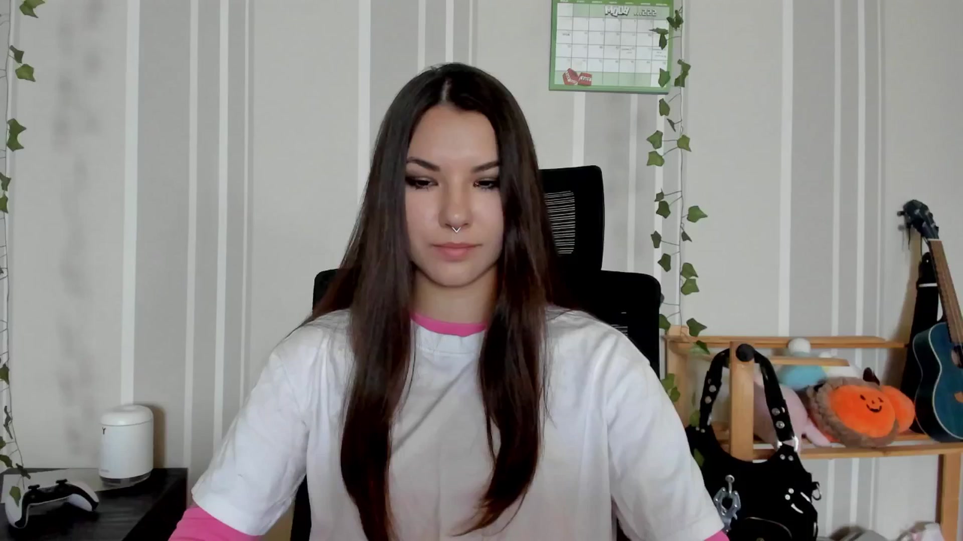 Gallery image thumbnail from AmnesiaGirl1's myfreecams stream on, 06/19/2025, 13:53 image 18 of 20