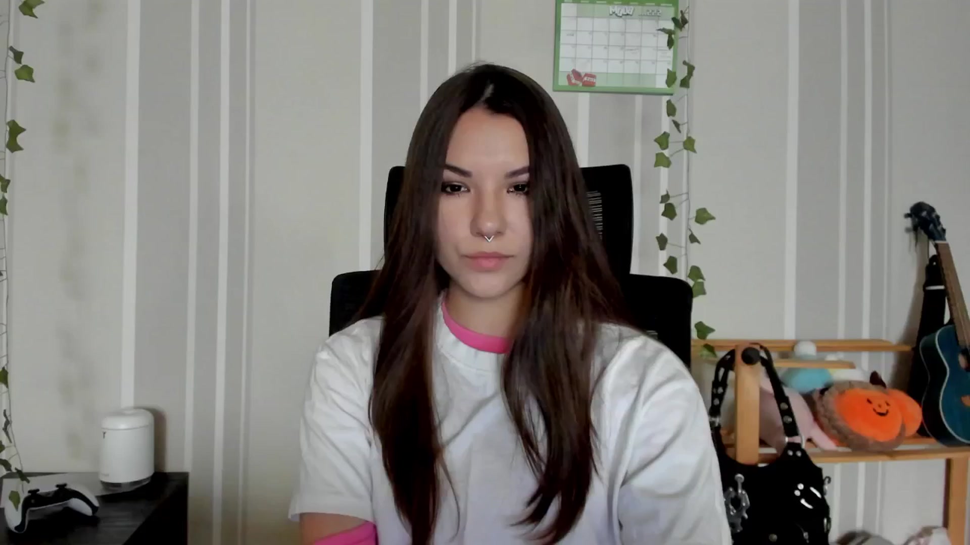 Gallery image thumbnail from AmnesiaGirl1's myfreecams stream on, 06/19/2025, 13:53 image 10 of 20